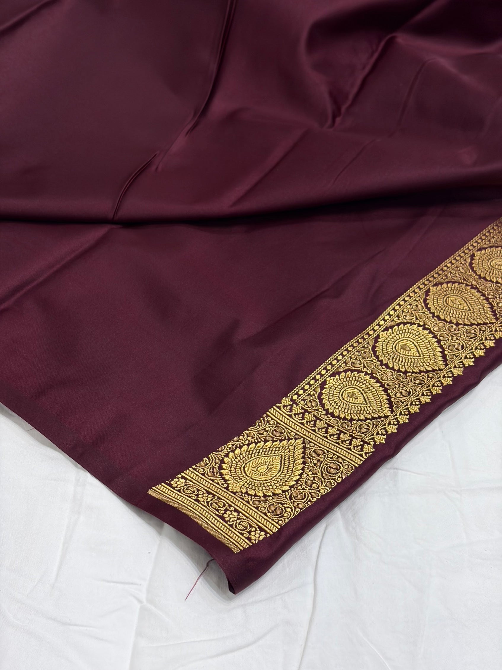Garnet Shade With Booti Pattern Mashru Silk Saree