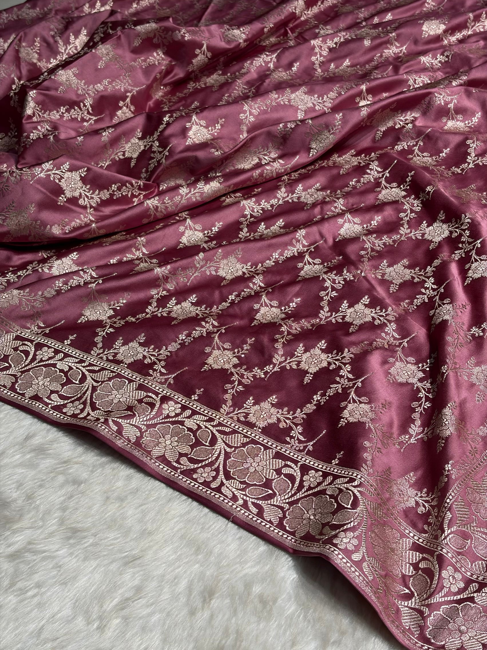 Copper Rose Shades Mashru Silk Banarasi Saree With Jaal Pattern MS71