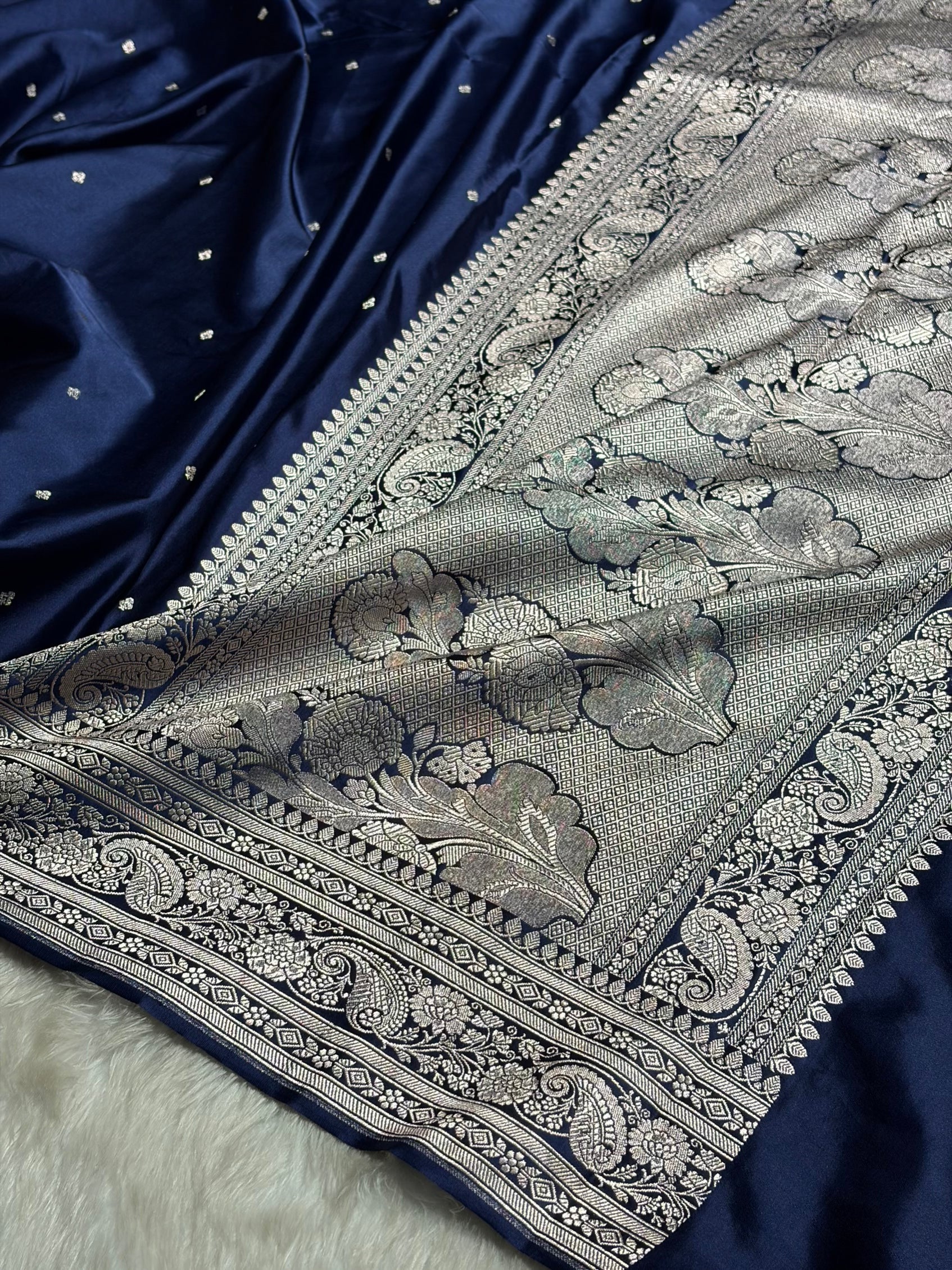 Navy Blue Shades Booti Mashru Silk Saree MS64