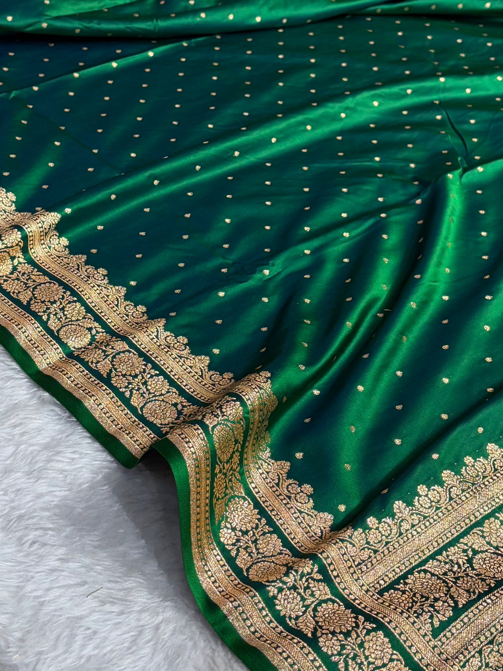 Banarasi Satin Katan Saree in Cross Green Shades SK91