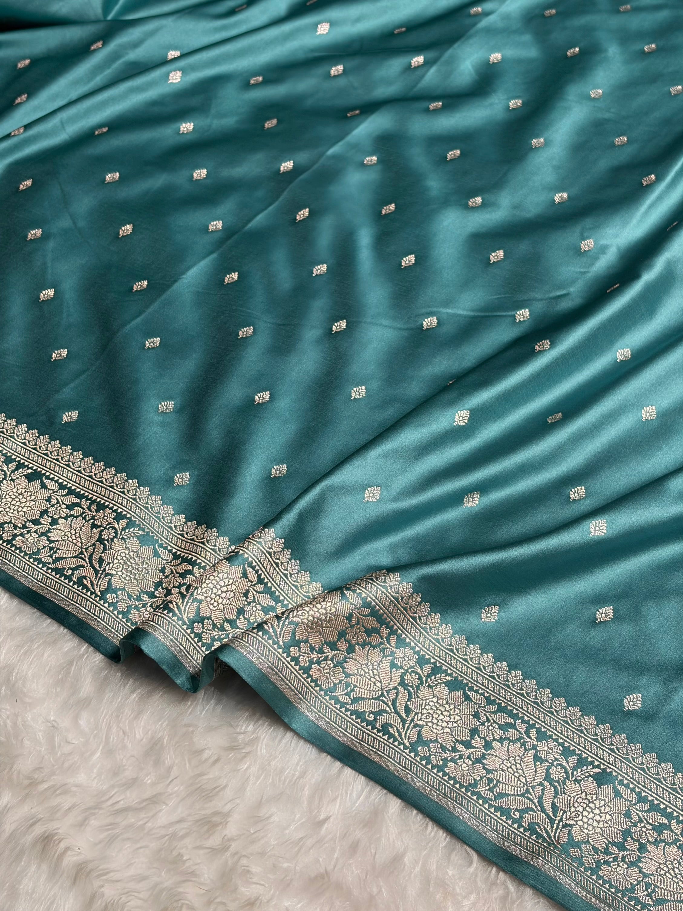 Sea Green Shades Border Booti Mashru Silk Saree MS77