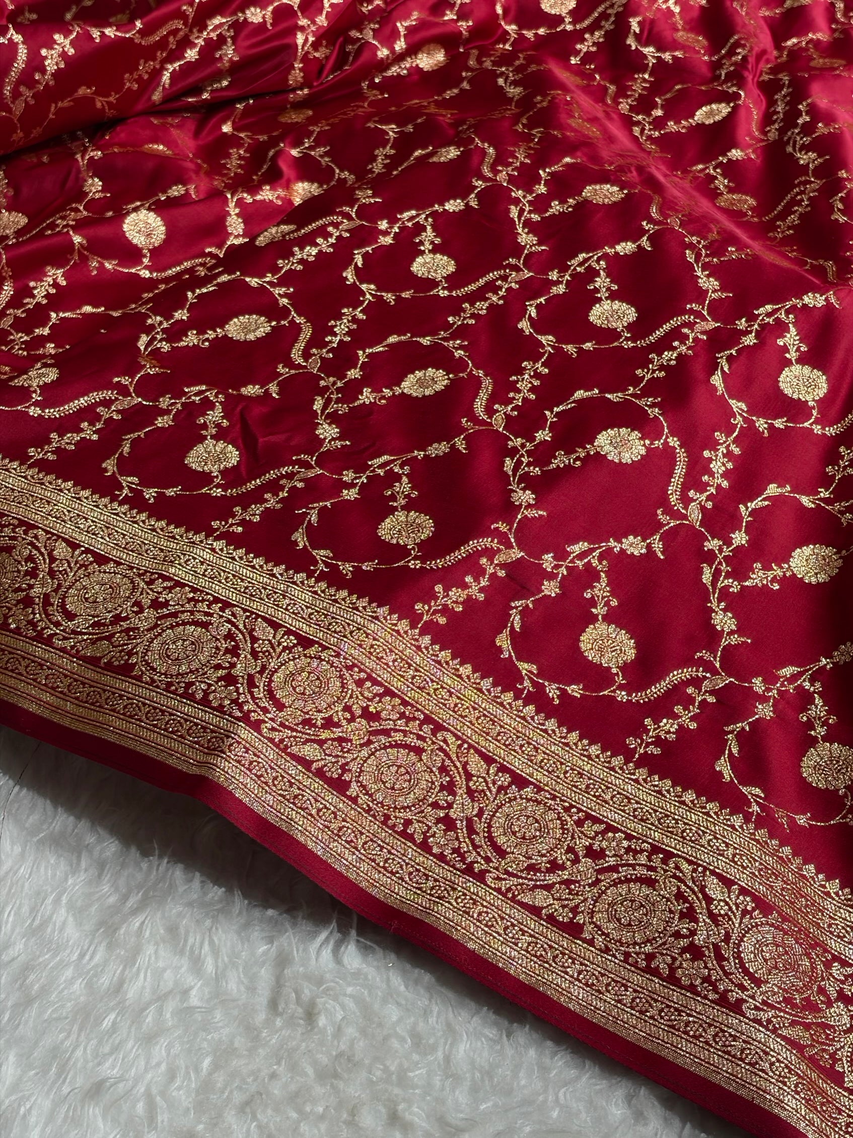 Banarasi Satin Katan Saree in Jaal Pattern Maroon Shades SK86
