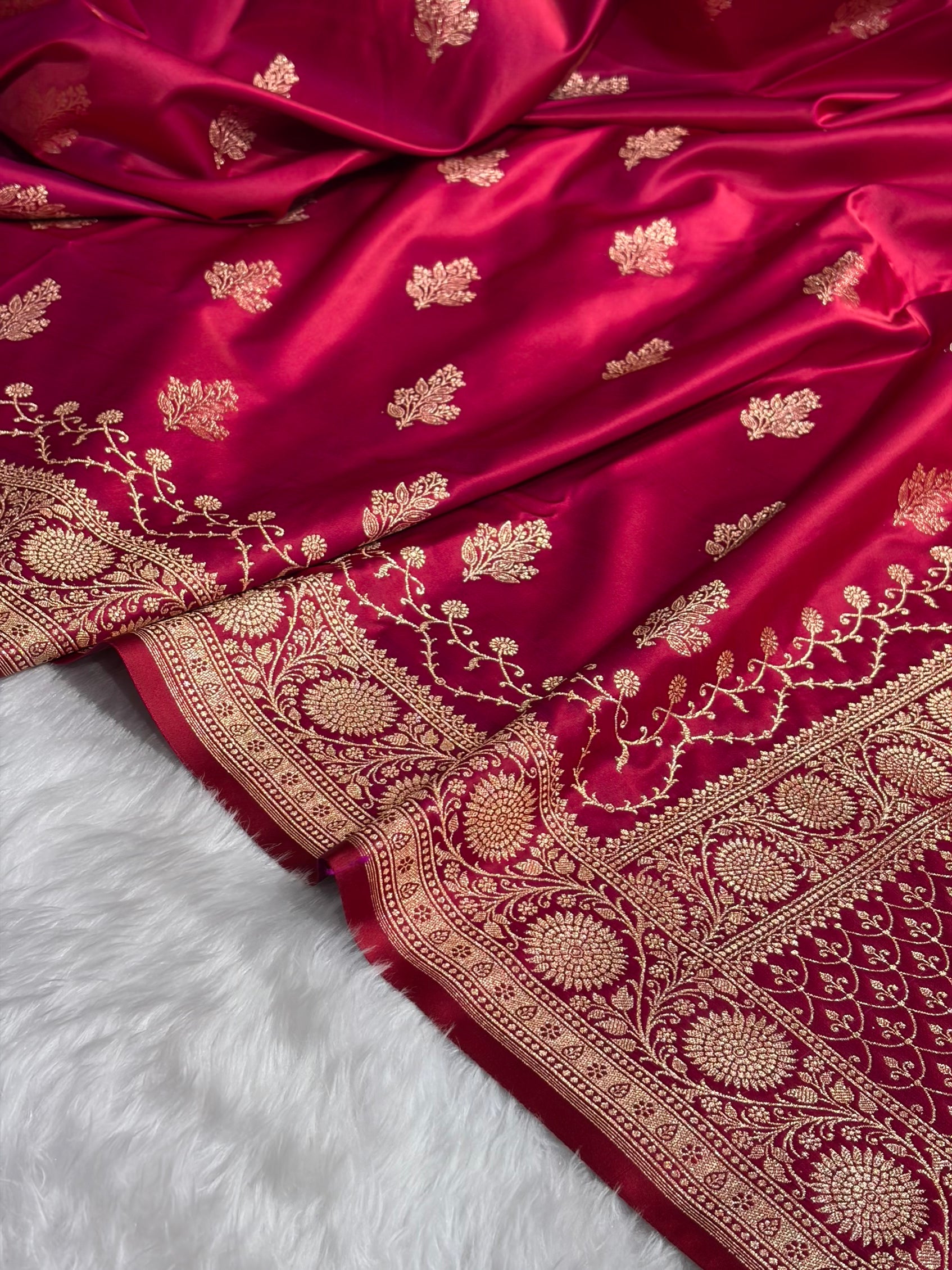 Banarasi Satin Katan Saree With Boota in Magentic Red Shades SK103