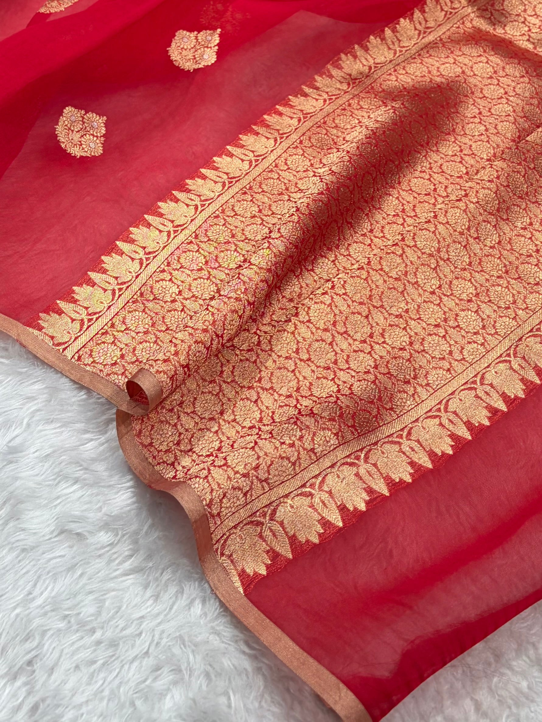 Pure Banarasi Organza Red Shades With Minakari Floral Banarasi Silk Saree PO-30