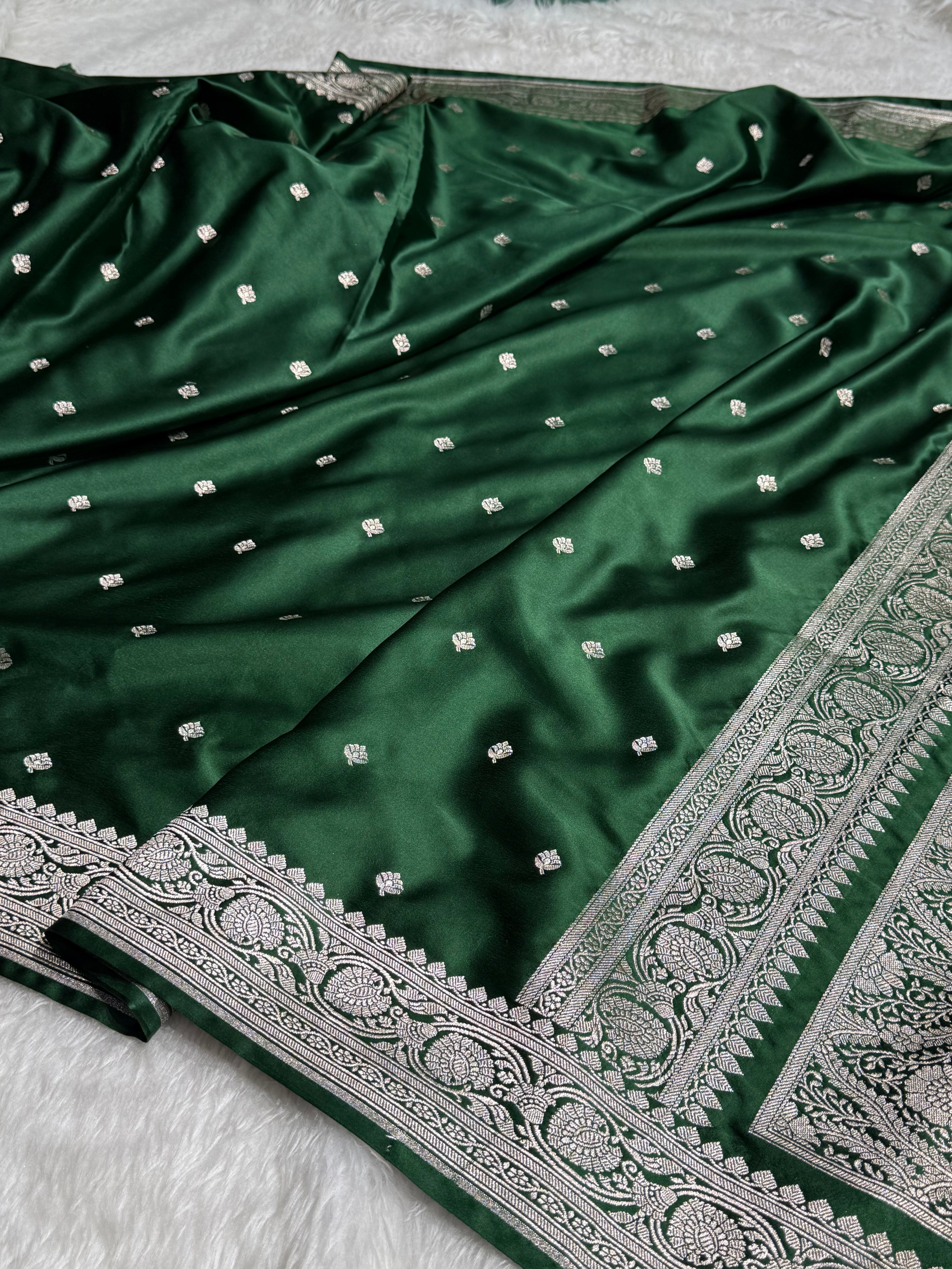 Booti Motif In Dark Mehandi Mashru Silk Saree
