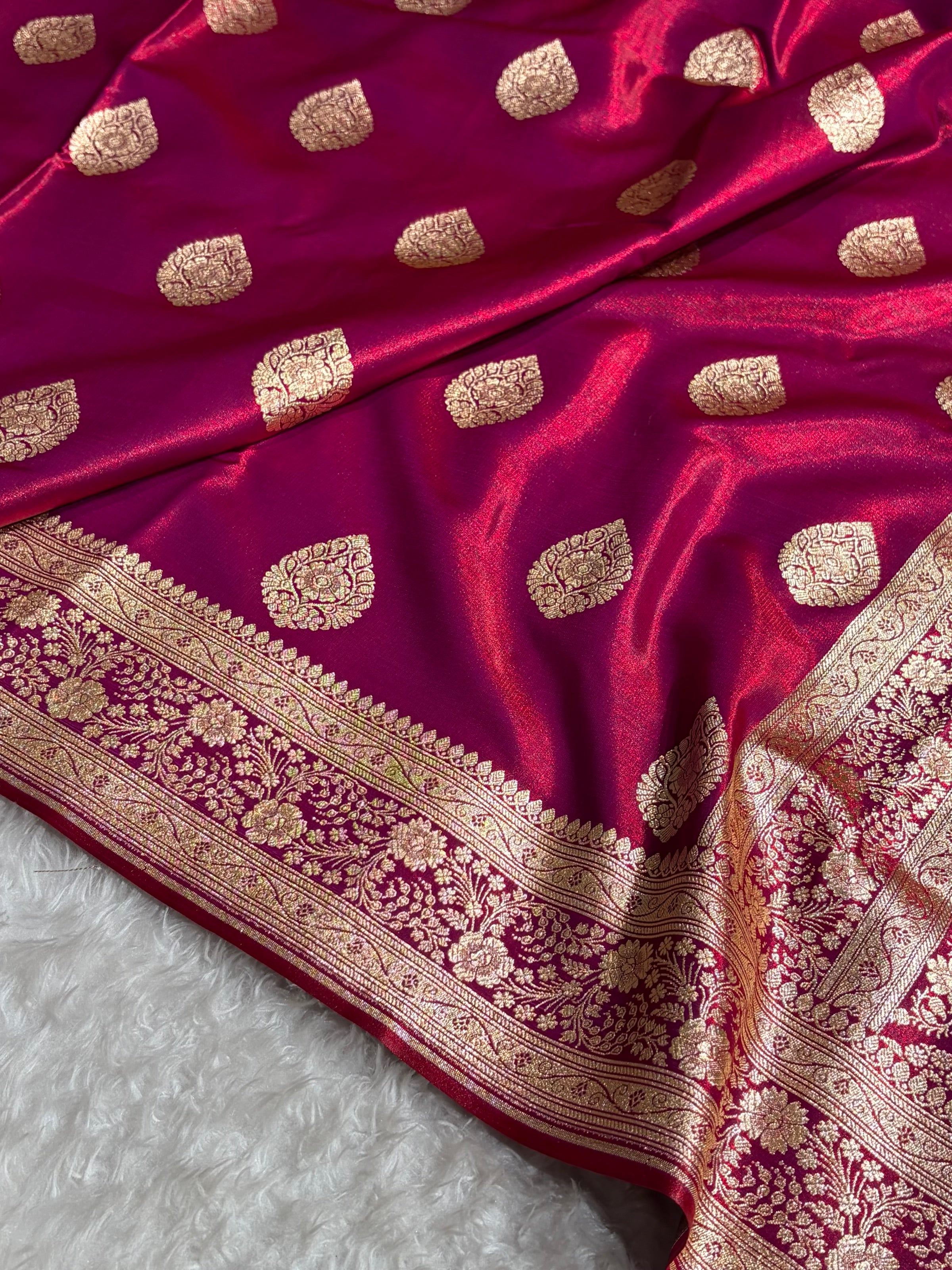 Ultra Light Weight Satin Silk Boota in Magentic Red Shades SS05