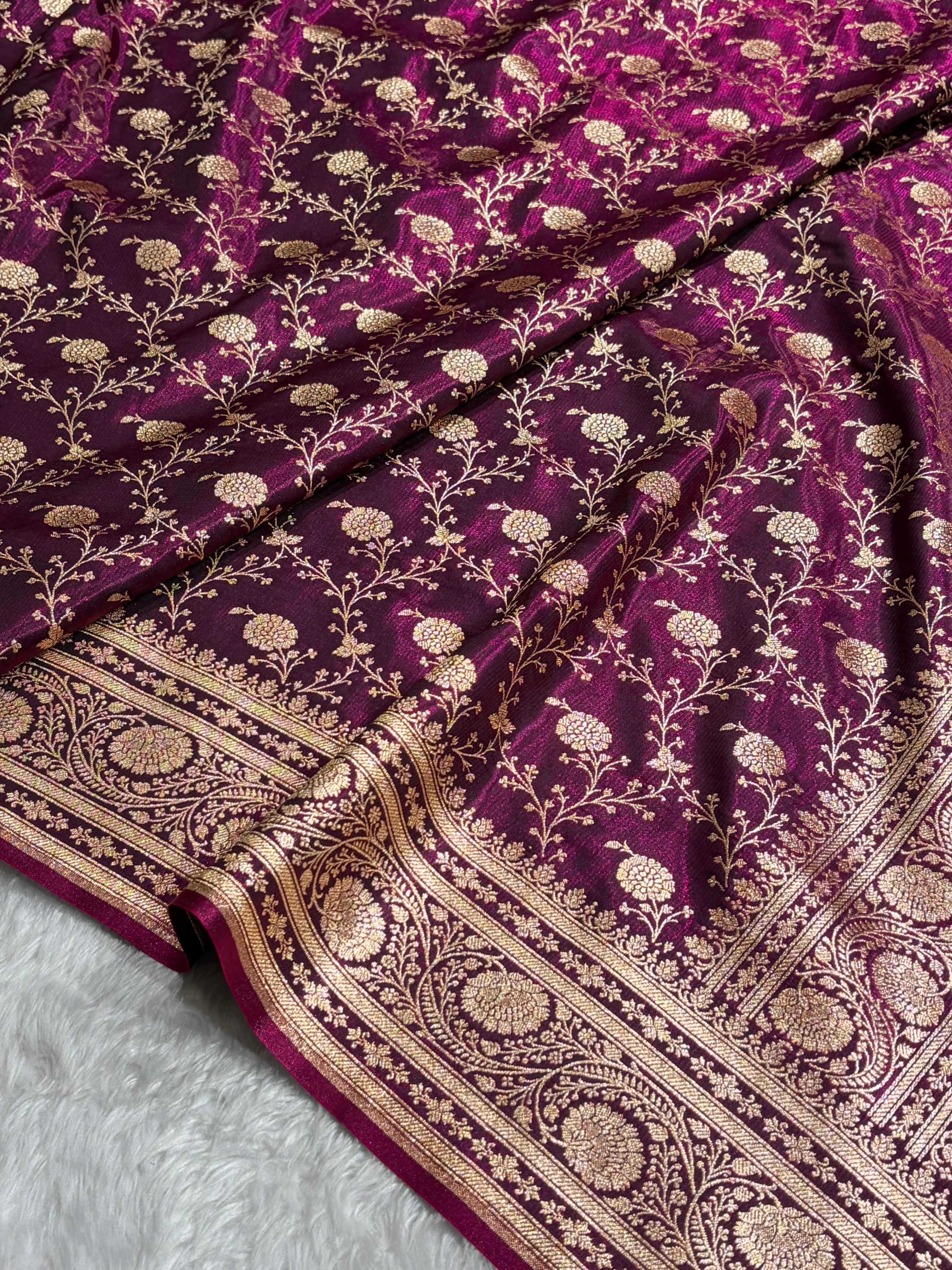 Wine Shades Jaal Pattern Banarasi Satin Silk Saree SS55