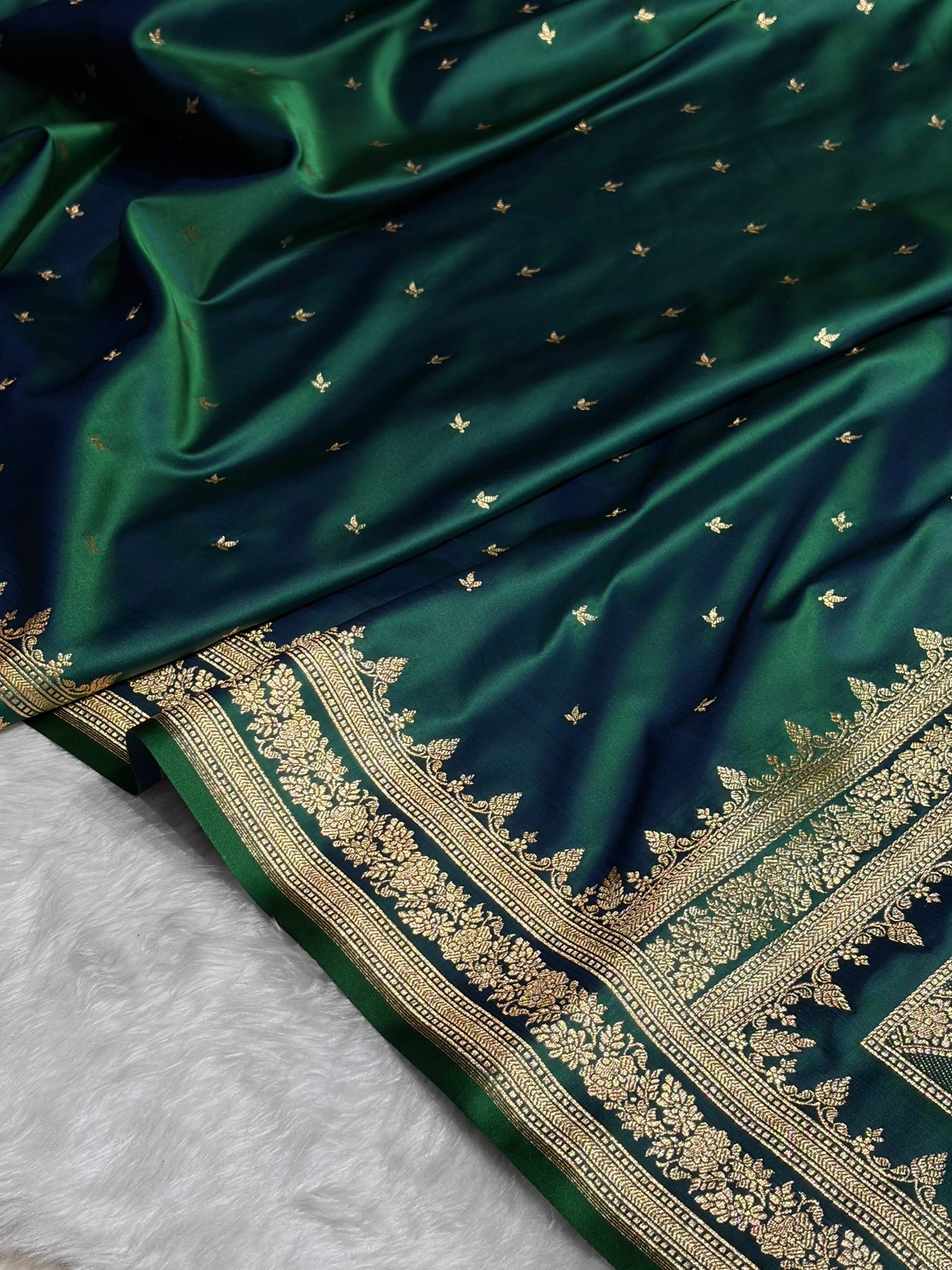Cross Green Banarasi Booti Katan Silk Saree SKM17