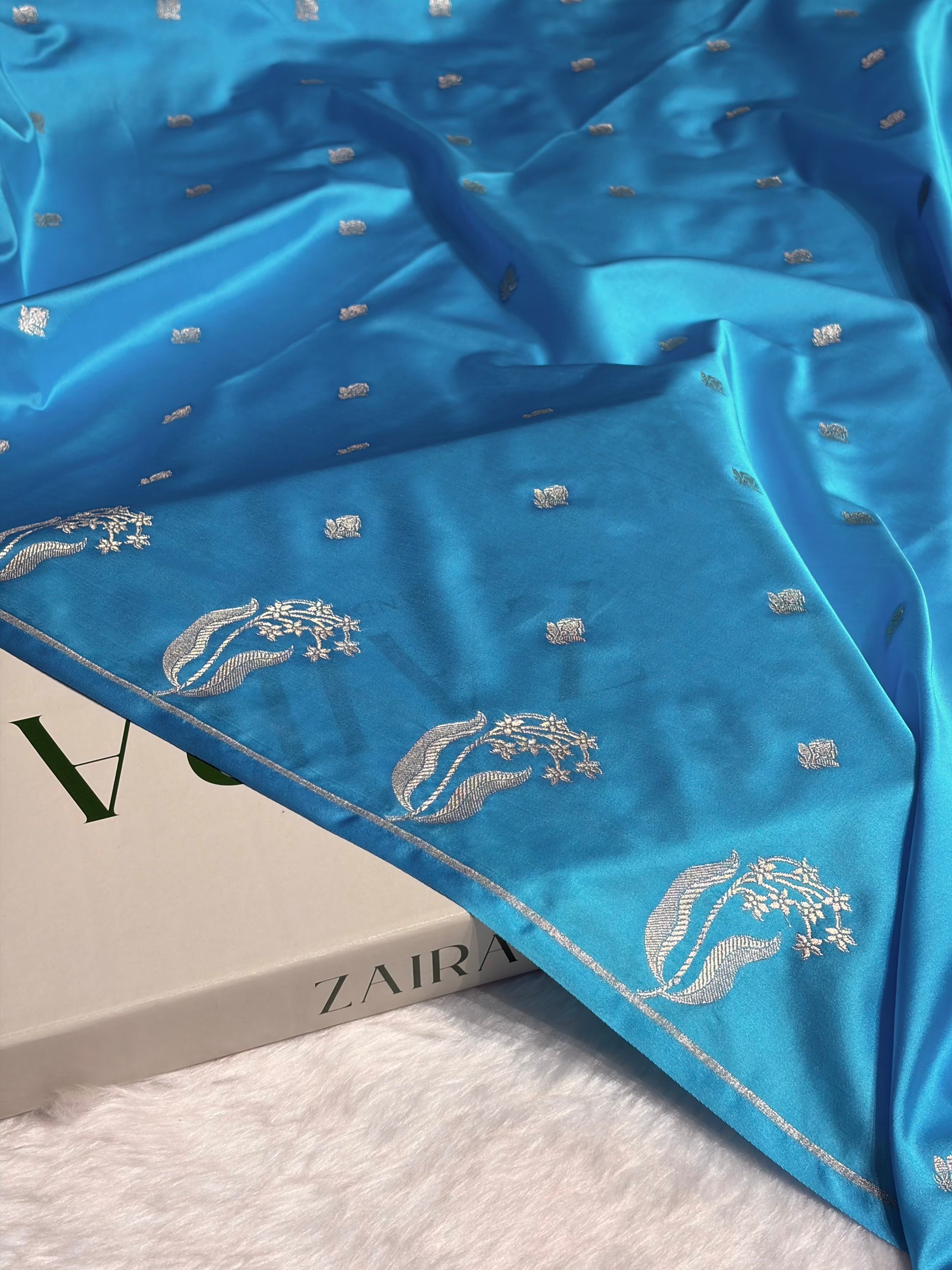 Sky Blue Shades Floral Border Booti Mashru Silk Saree MS74