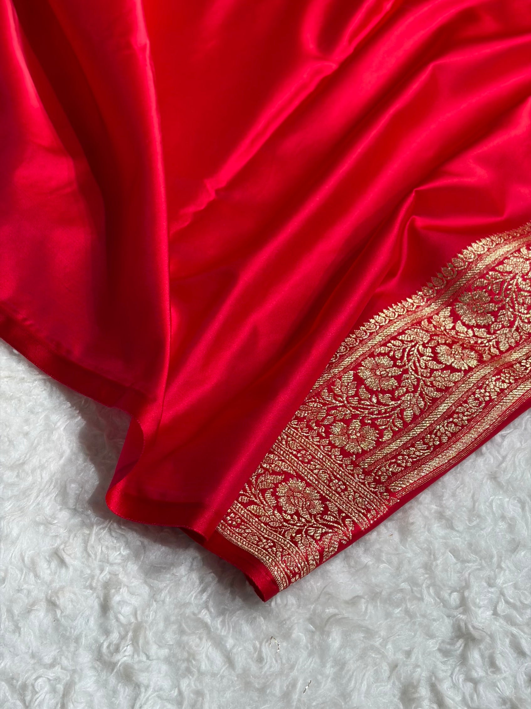 Pinkish Red Treditional Banarasi Booti Pattern Satin Katan Silk Saree SK65