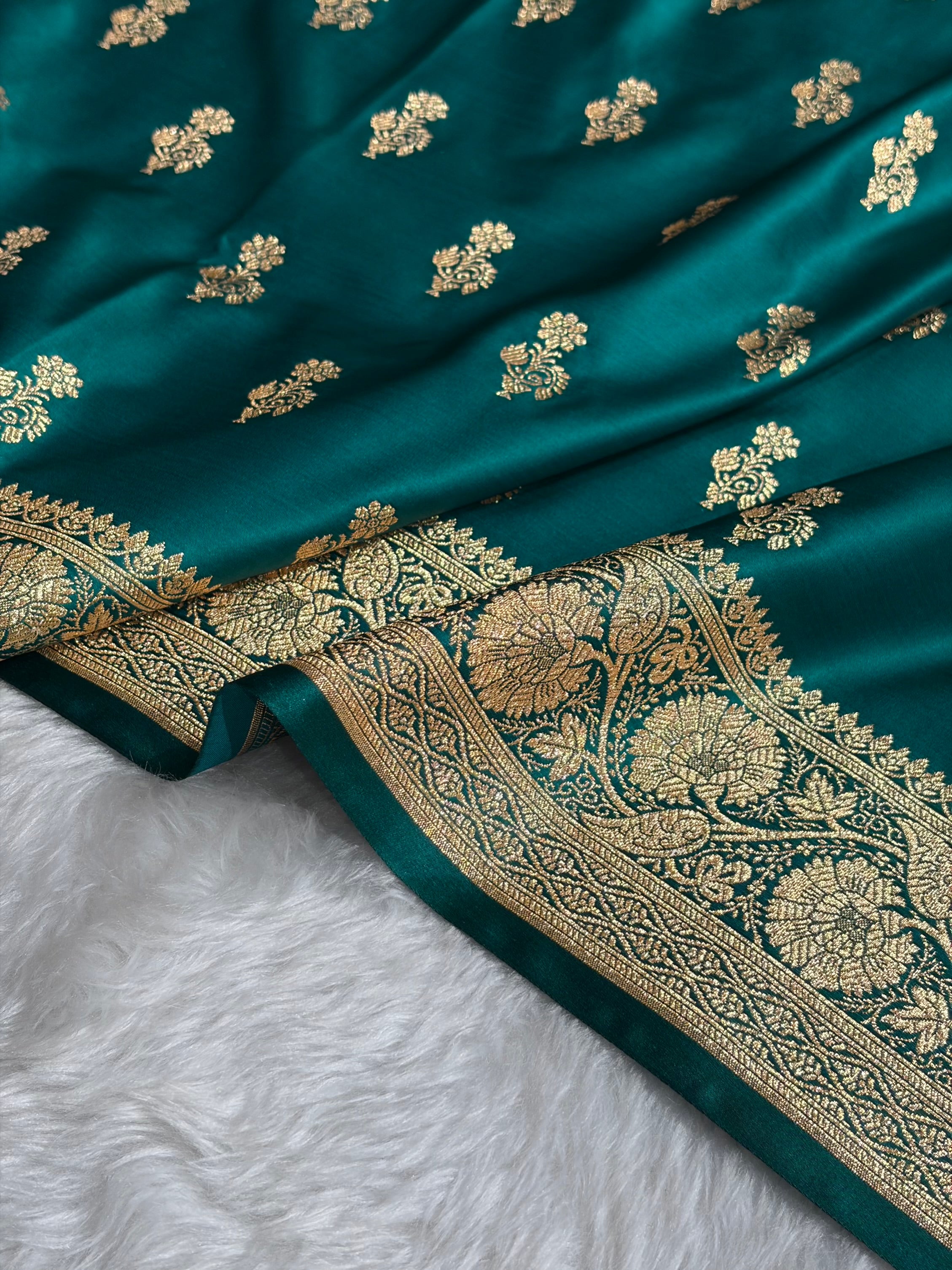 Banarasi Rama Unique Boota Pattern Satin Katan Silk Saree SK68