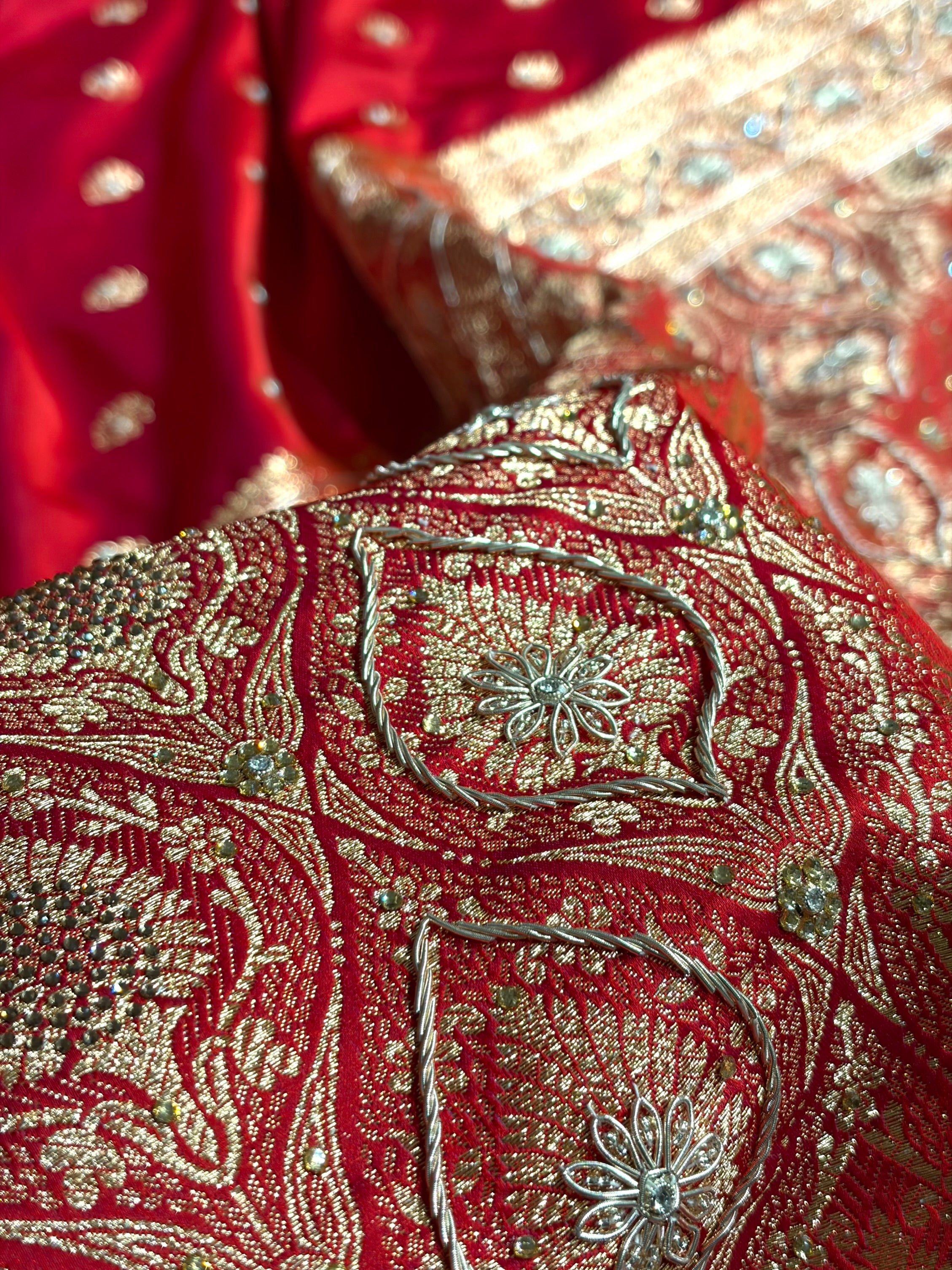 Banarasi Cross Red Work Pattern Satin Katan Silk Saree BSK72