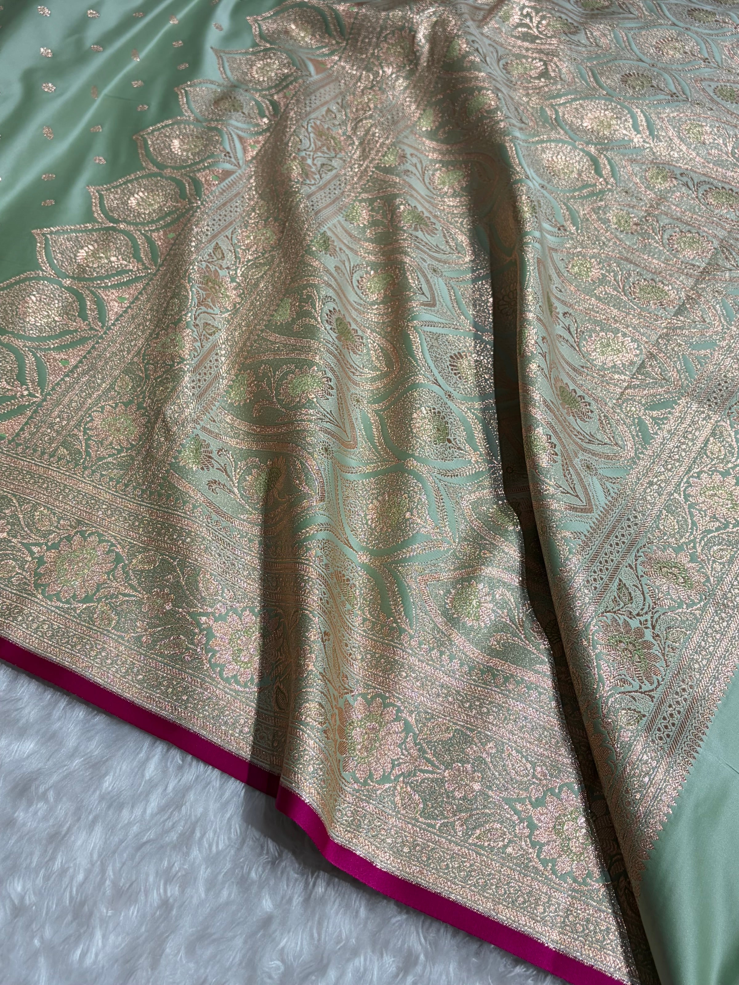 Banarasi Light Pista Booti Satin katan Silk Saree SK11