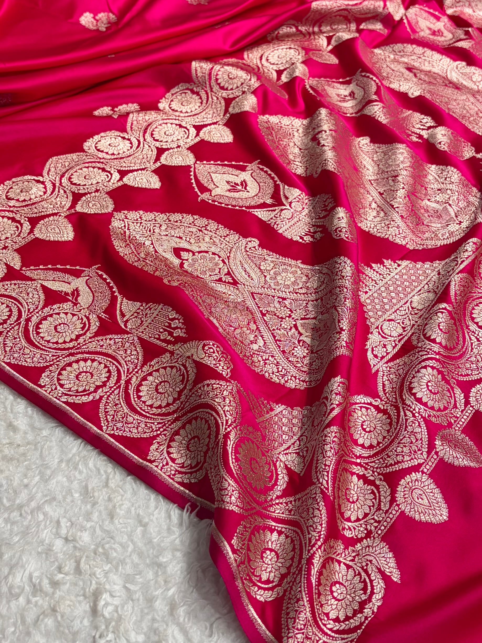 Cross Rani Shades Banarasi Boota Pattern Floral Mashru Silk Saree MSM-110