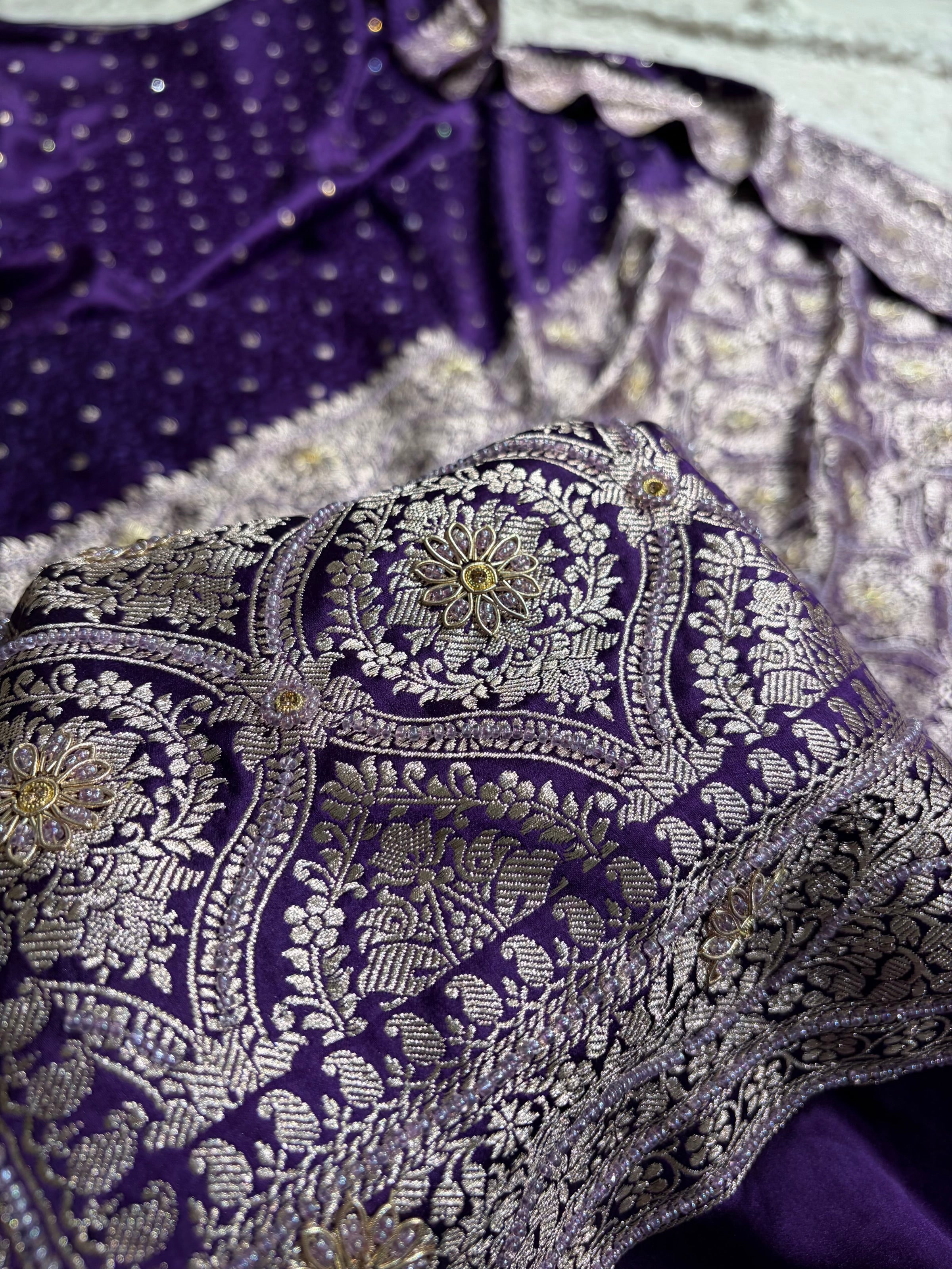 Purple Shades Booti Tanchoi With Ari & Zardozi Work Mashru Silk Saree BMS49