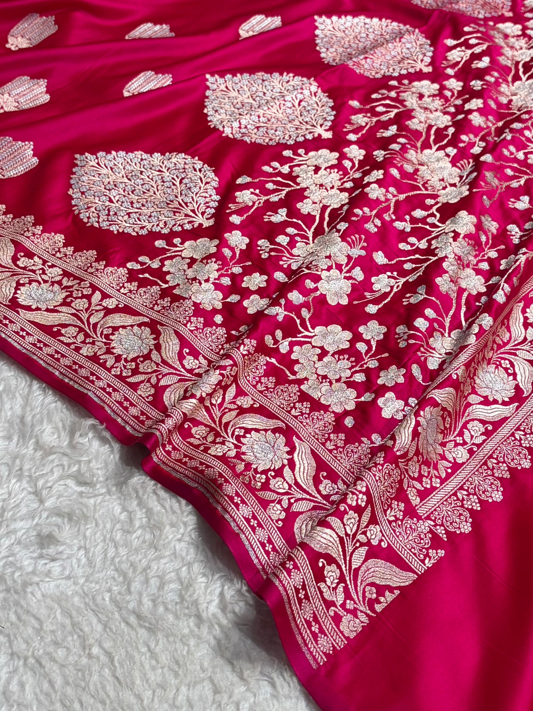 Rani Shades Banarasi Boota Pattern Minakari Floral Mashru Silk Saree MSM-122