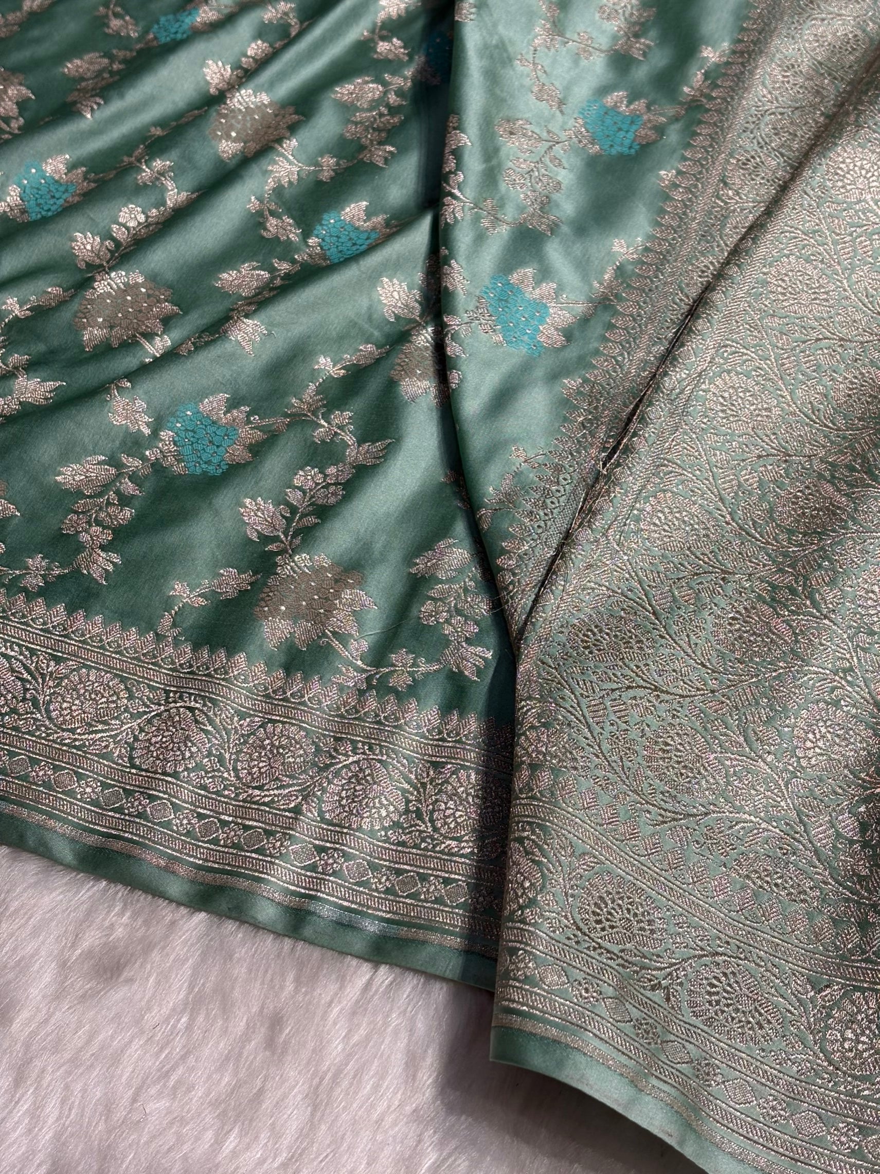 Sea Green Shades Jaal Pattern Mashru Silk Saree MS57