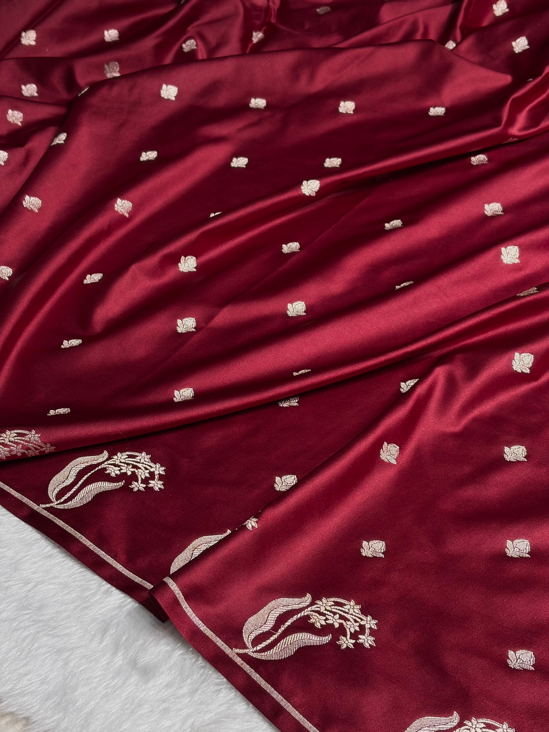 Garnet Shades Floral Border Booti Mashru Silk Saree MS74