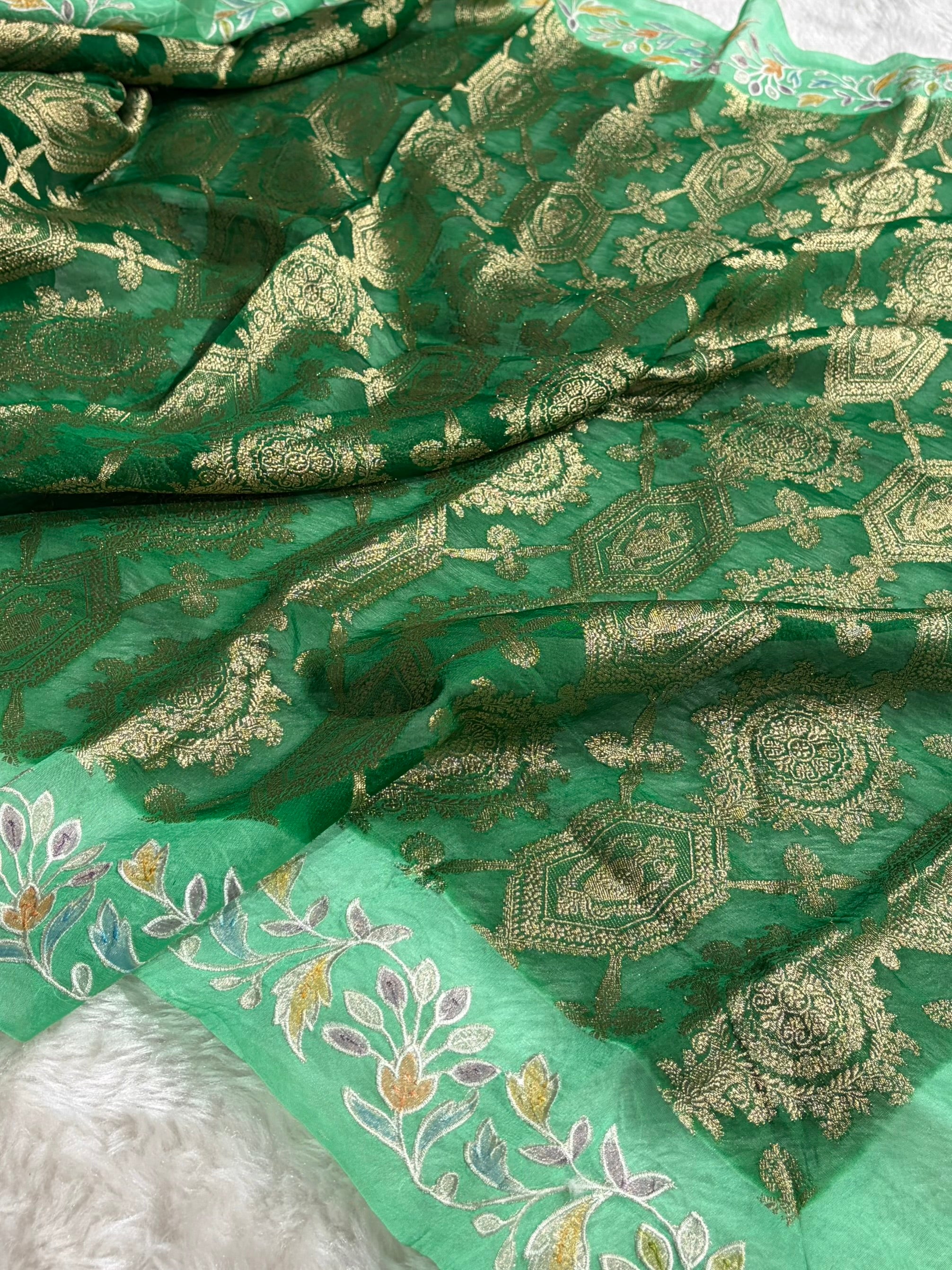 Banarasi Pure Organza Contrast Bottle Green With Sea Green Shades Banarasi Silk Saree PO-41