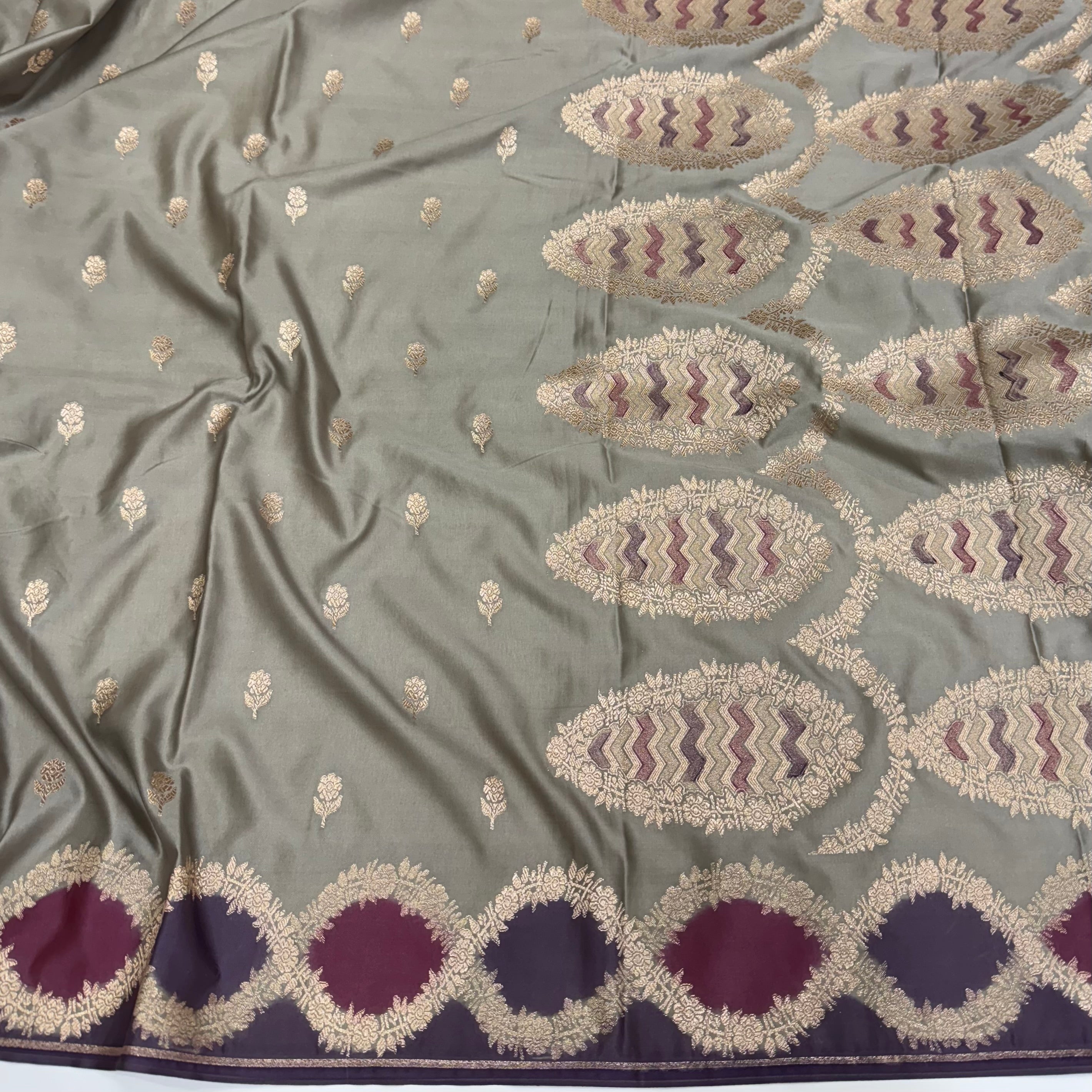 Mause Gray Rangkart Scallop Mashru Silk Saree