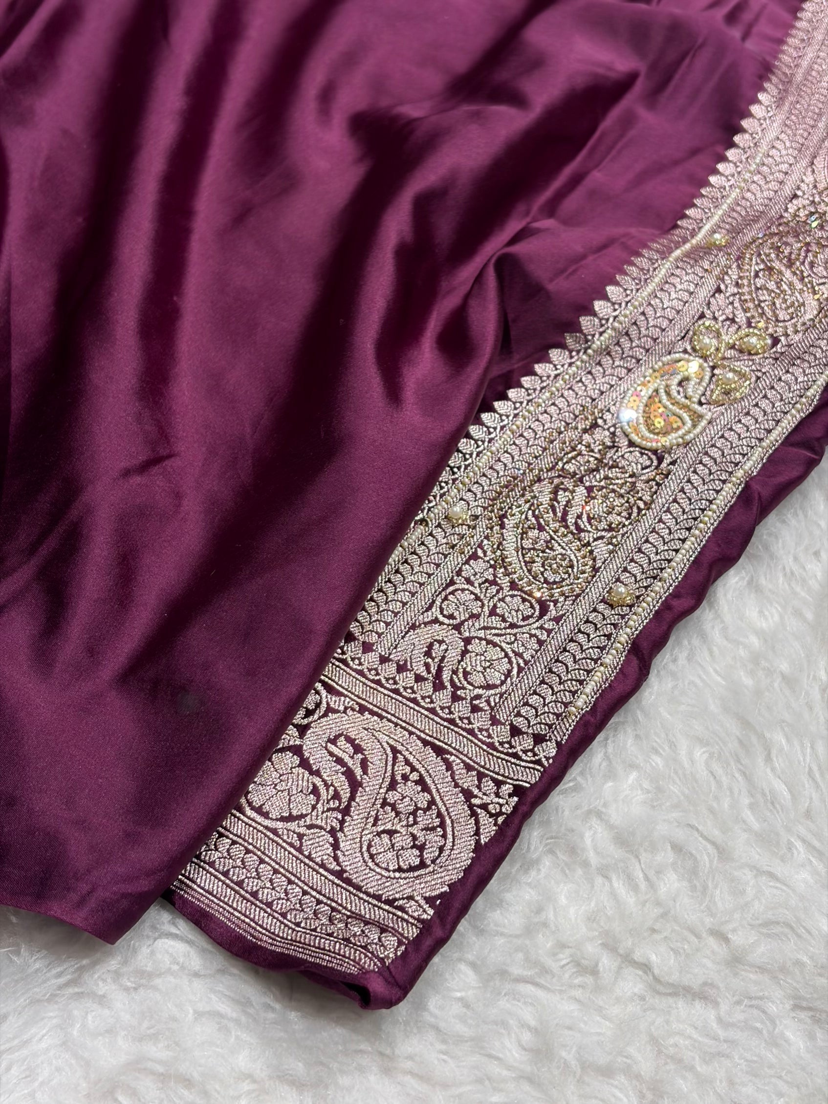 Wine Shades Plain Banarasi With Minakari Ari Zardozi Work Floral Border Mashru Silk Saree BMCS04
