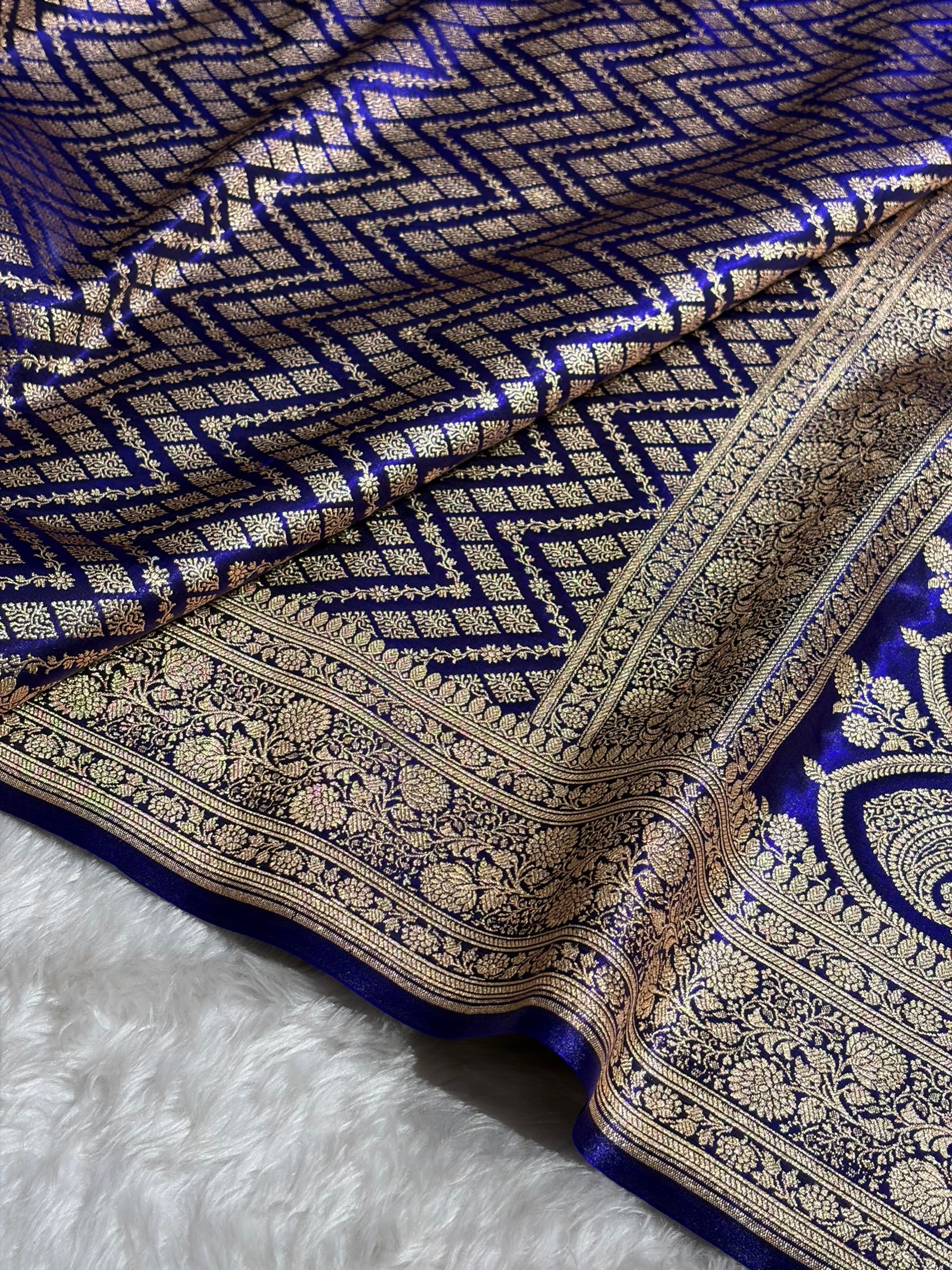 Royal Blue Shades Jaal Pattern Banarasi Satin Silk Saree SS56