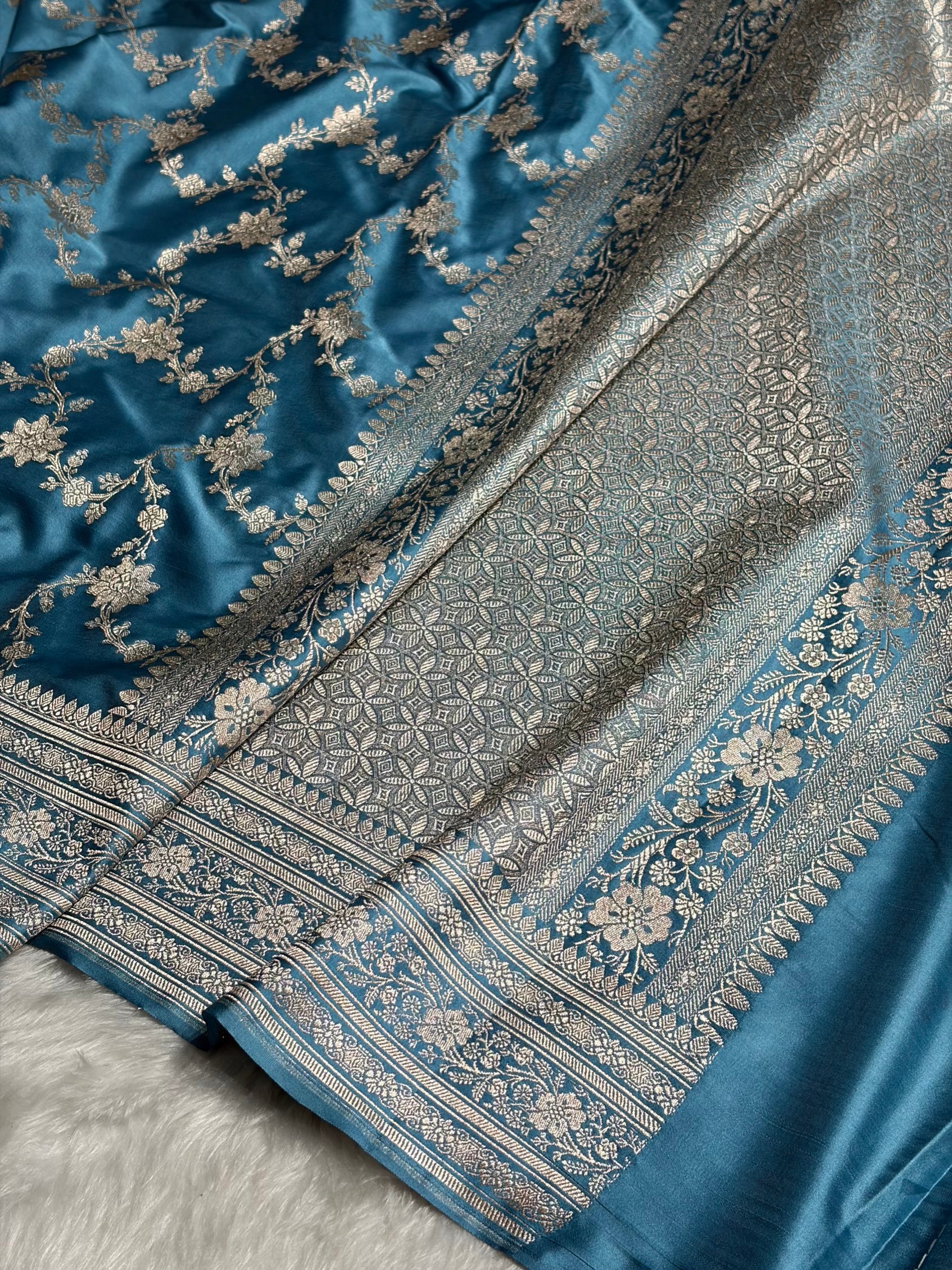 Sky Blue Shades Jaal Pattern Floral Jaal Mashru Silk Saree MS07
