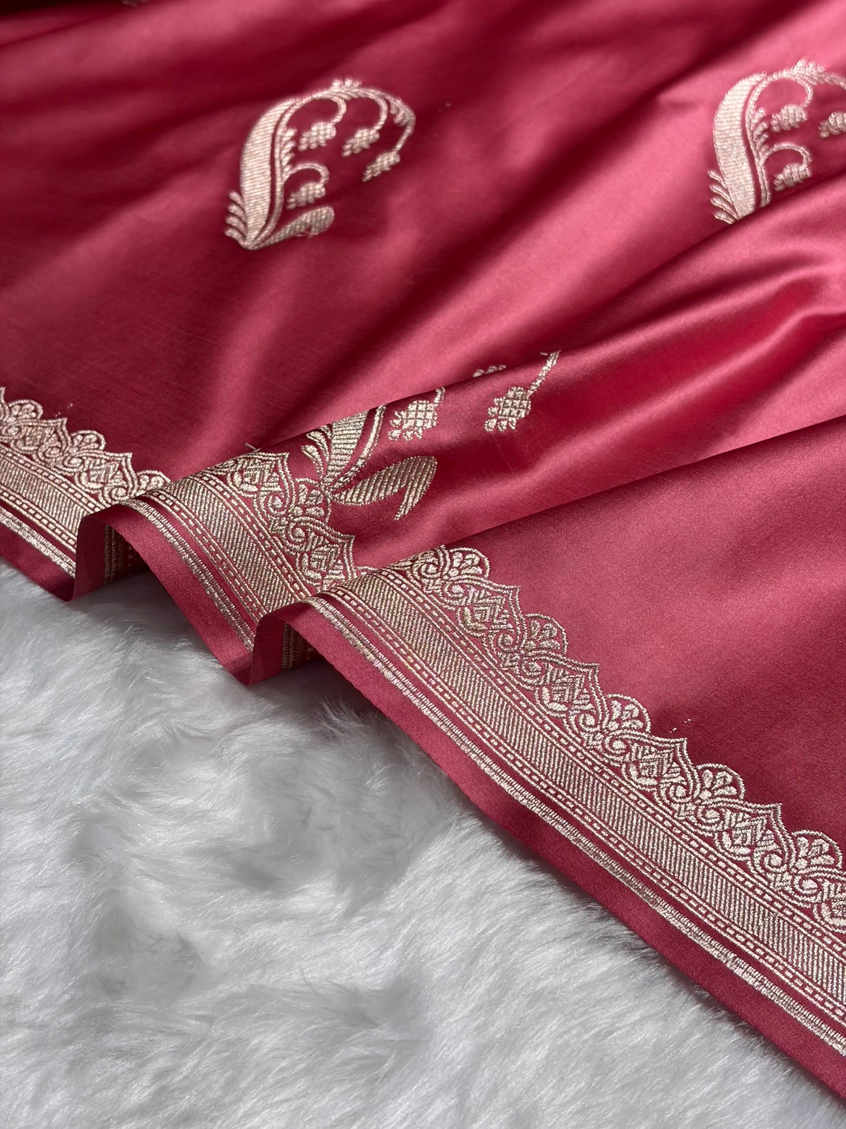 Dusty Peach Shades Unique Boota Motif Mashru Silk Saree MS12