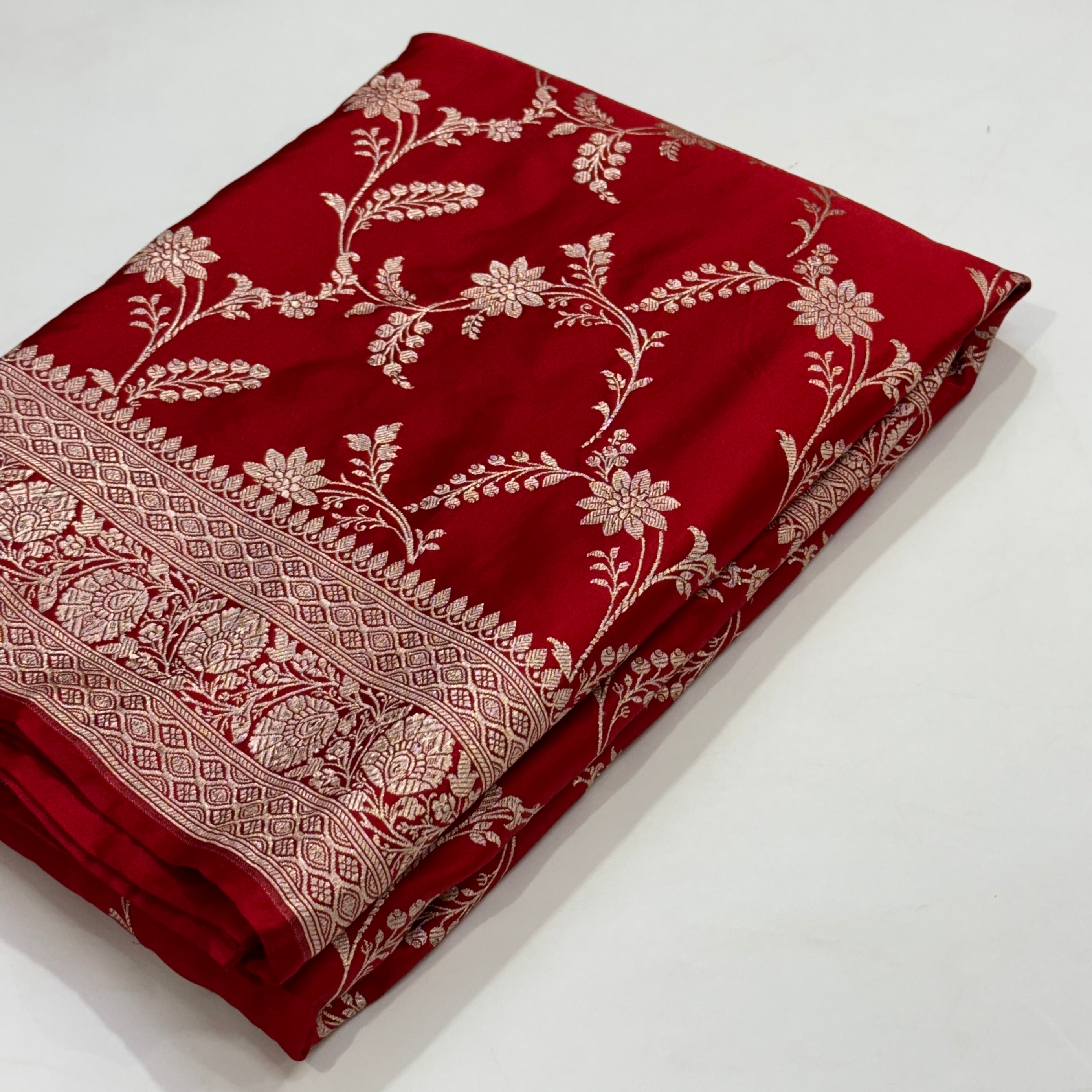 Bridal Red Jaal Pattern Mashru Silk Saree