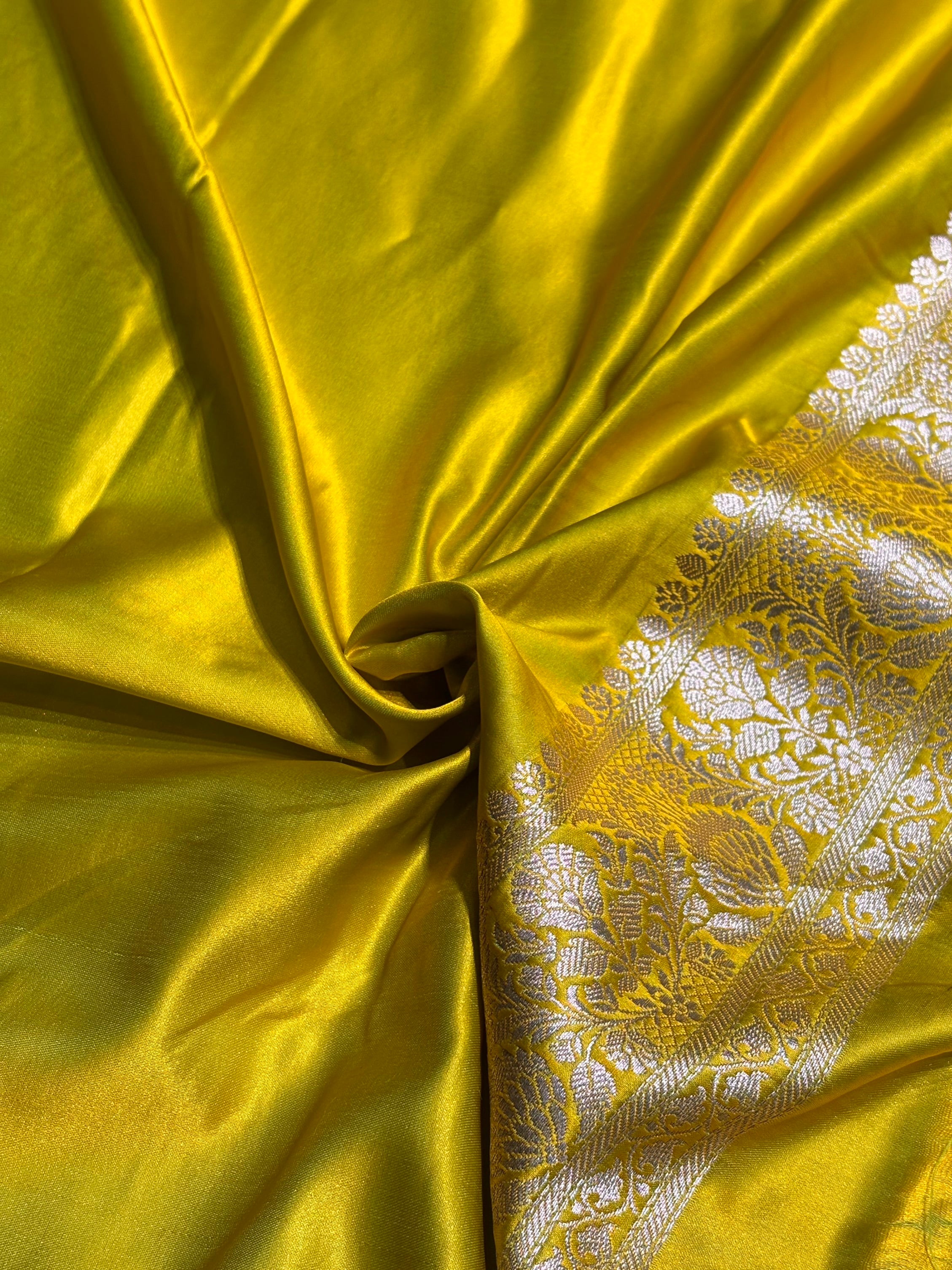 Liril Green Shades Floral Booti Mashru Silk Saree MSM-69