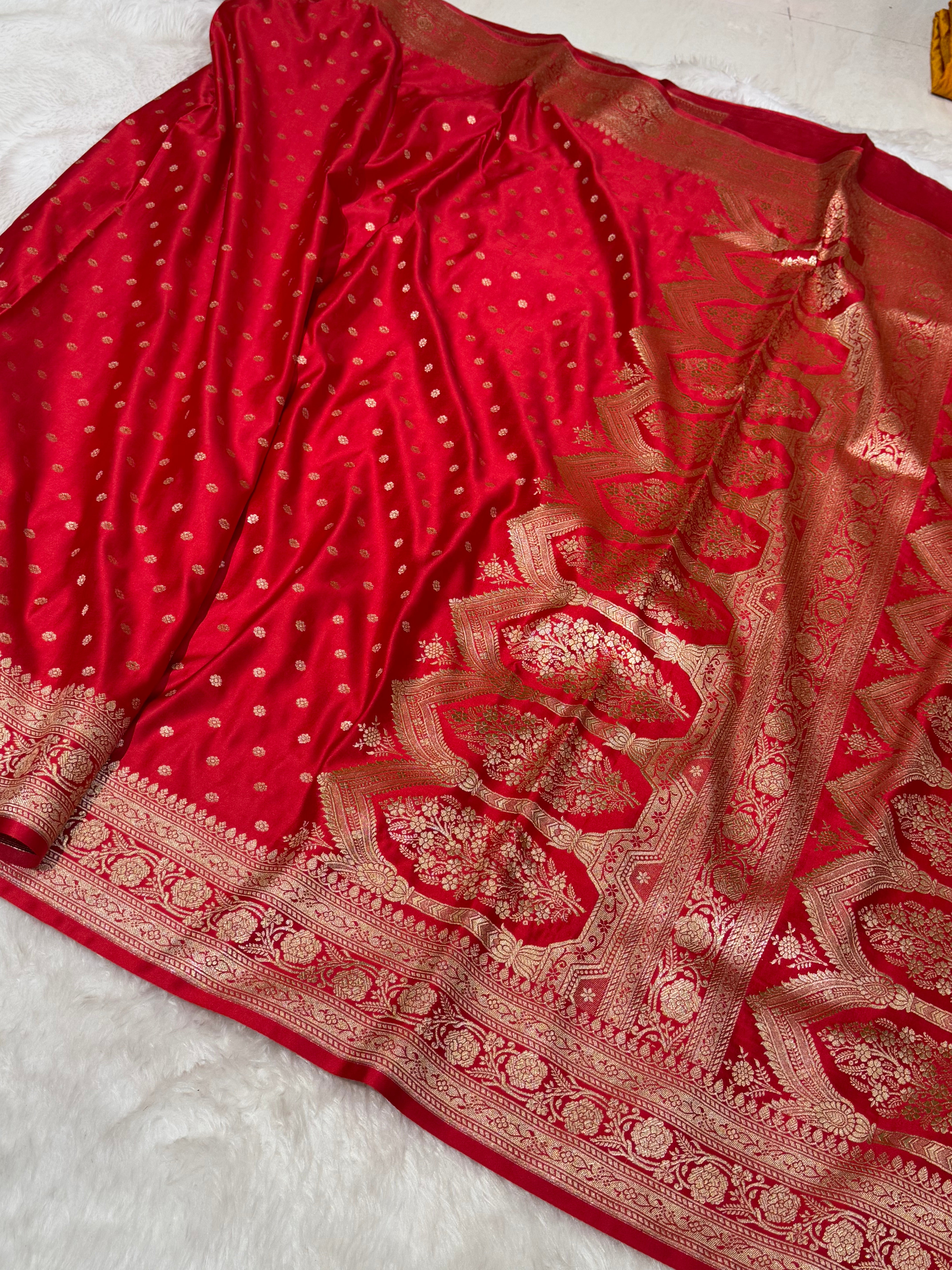 Bridal Red Katan Silk Saree In Booti motif SK01