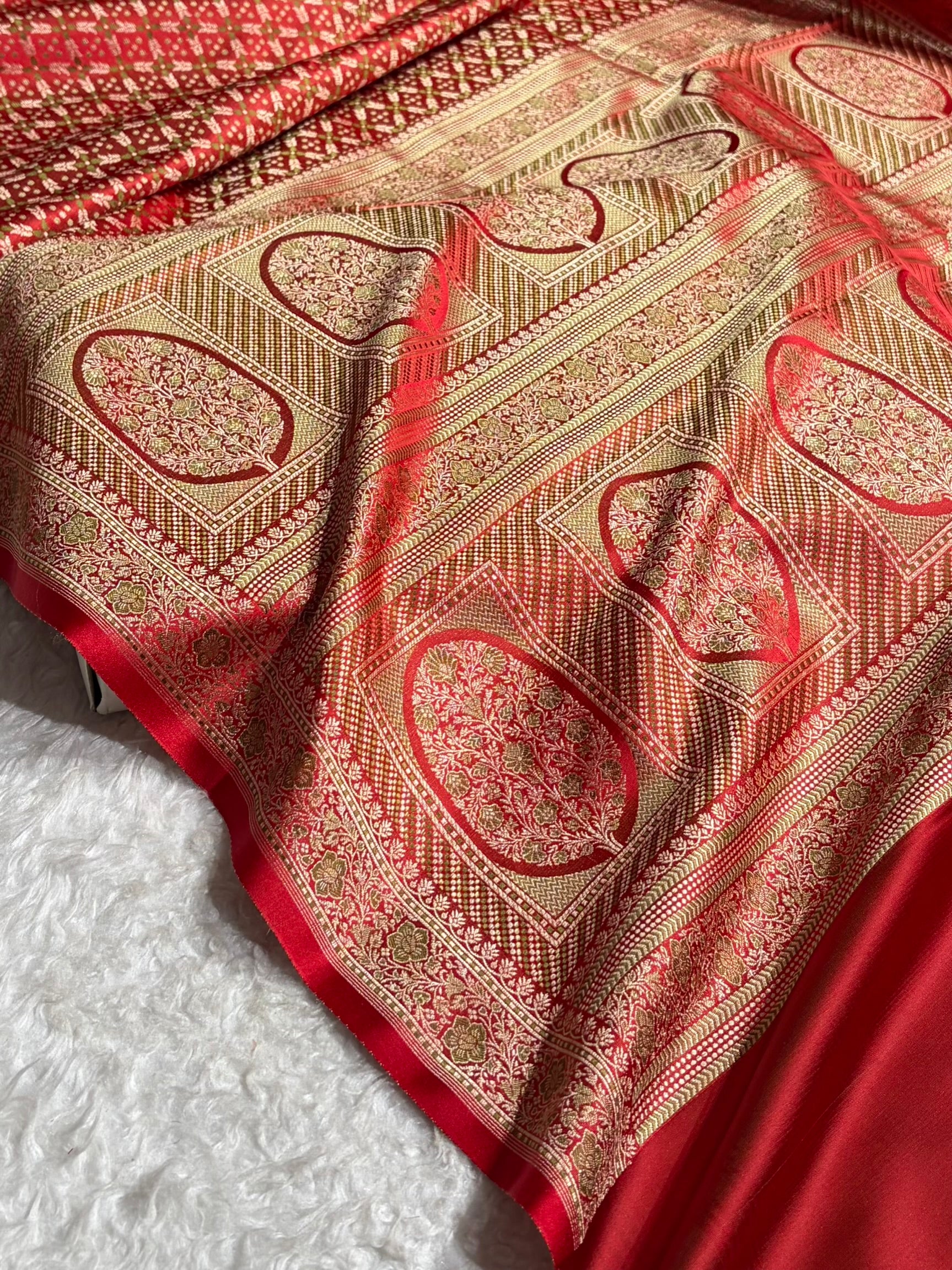 Maroon Jamawar Tanchoi Jaal Katan Silk Saree SKTM-23