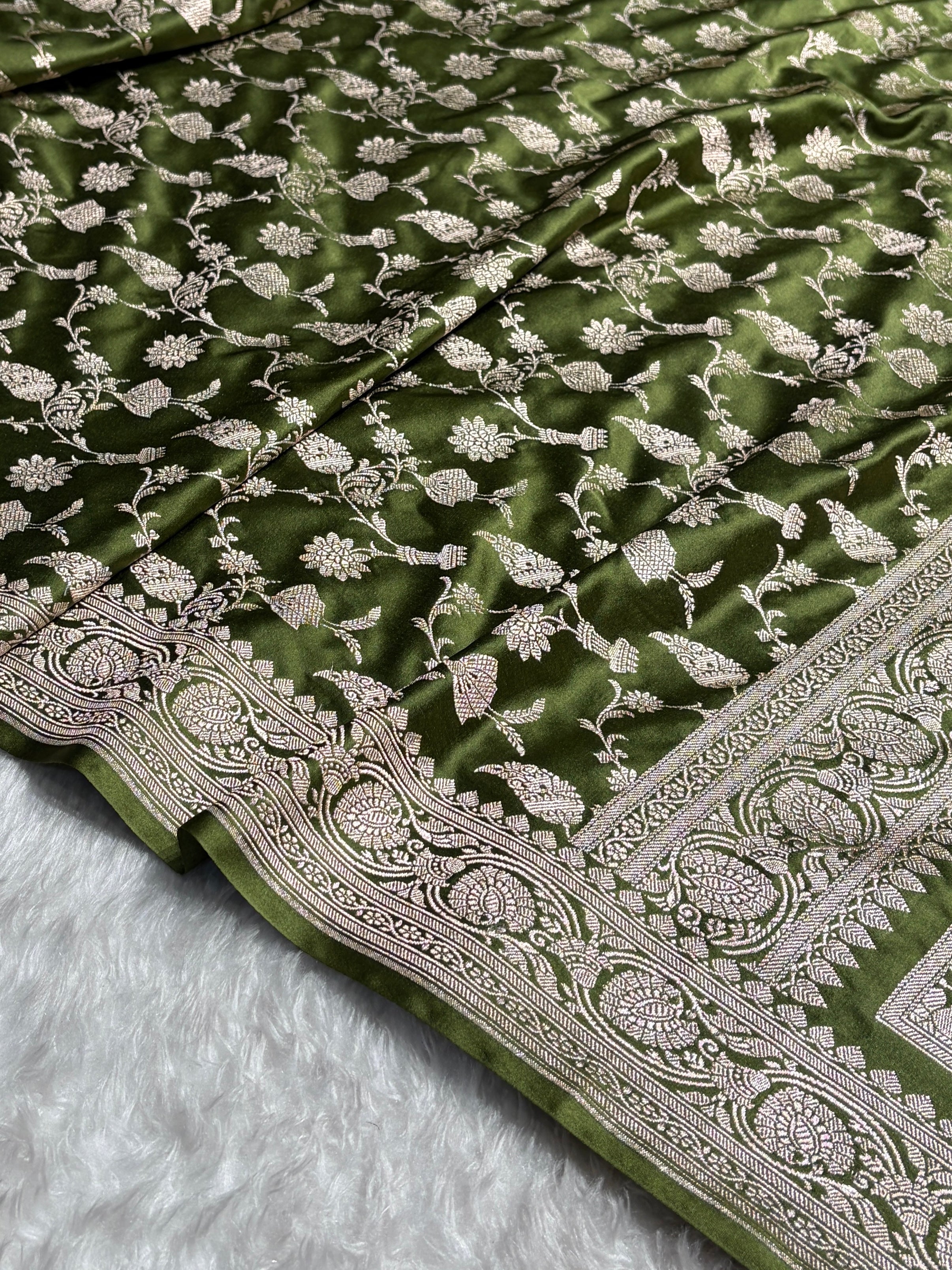 Mehendi Green Shades Jaal Mashru Silk Saree MS42