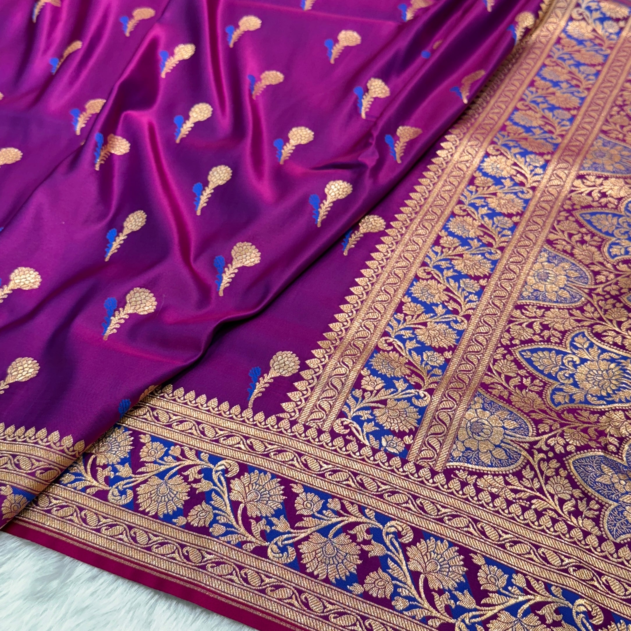 Tanchoi Boota Katan Silk Saree In wine Purple Shades SK05