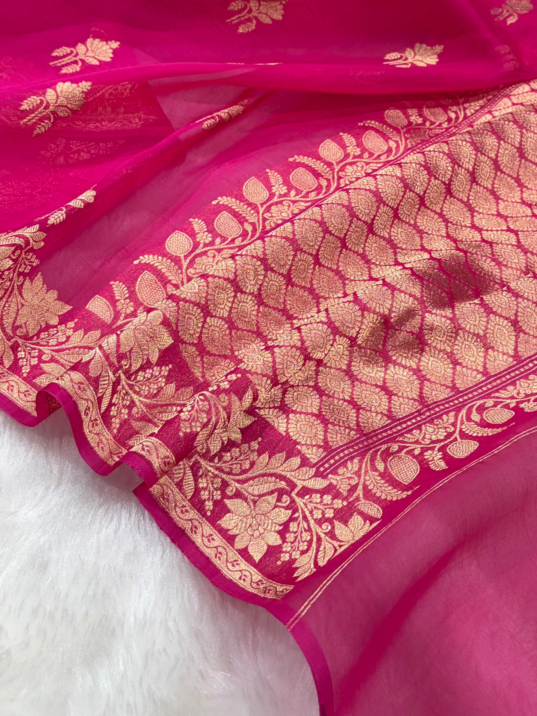 Pure Banarasi Organza Rani Shades Floral Banarasi Silk Saree PO-25