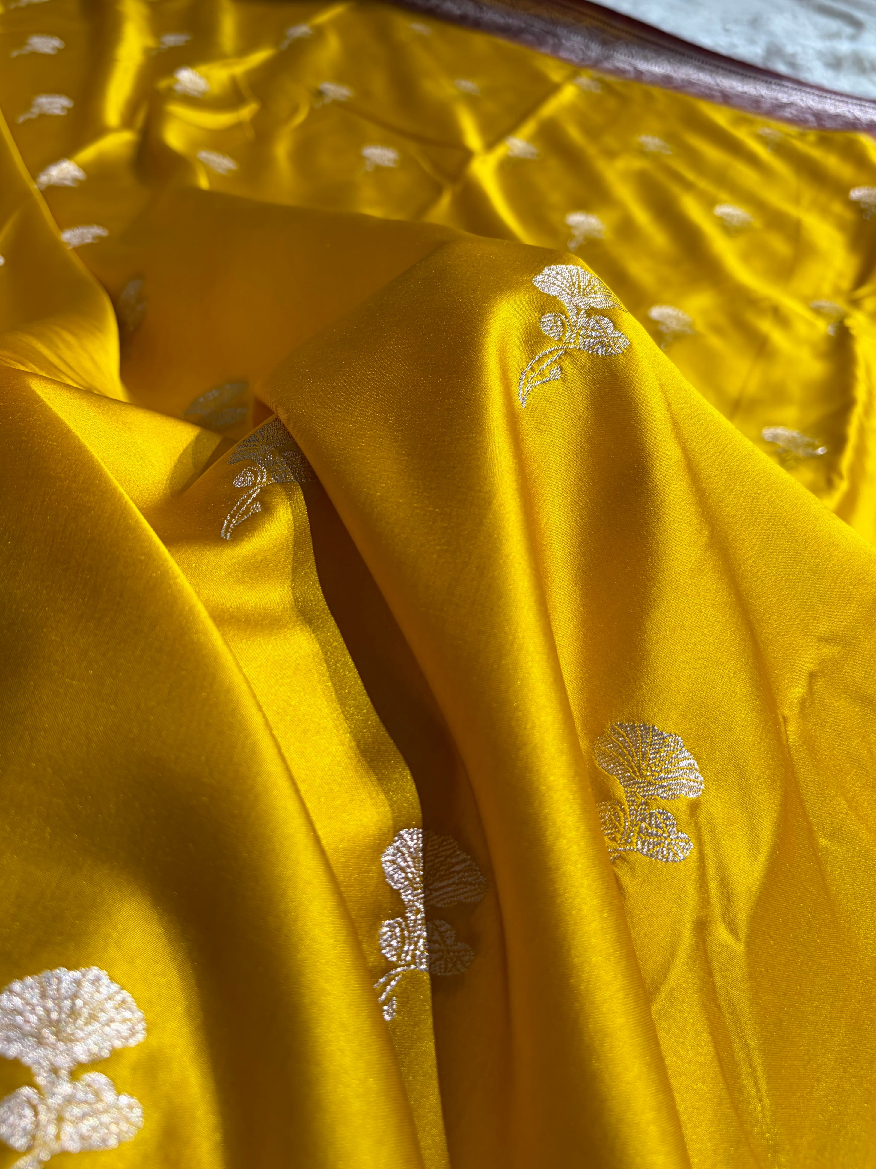 Contrast Mustard With Garnet Shades Minakari Boota Mashru Silk Saree MS51