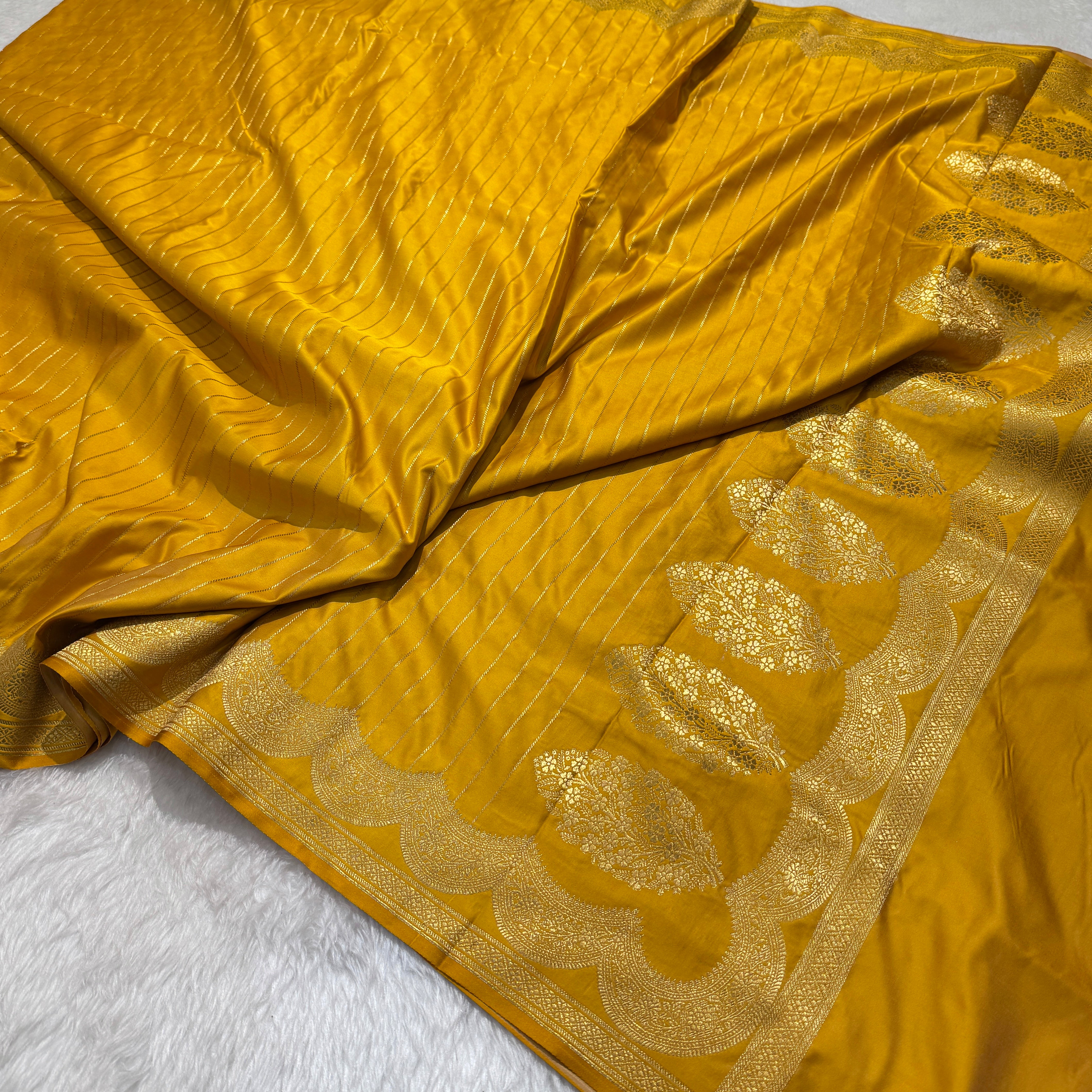 Mustard Scallop Strip Mashru Silk Banarasi Saree MSS