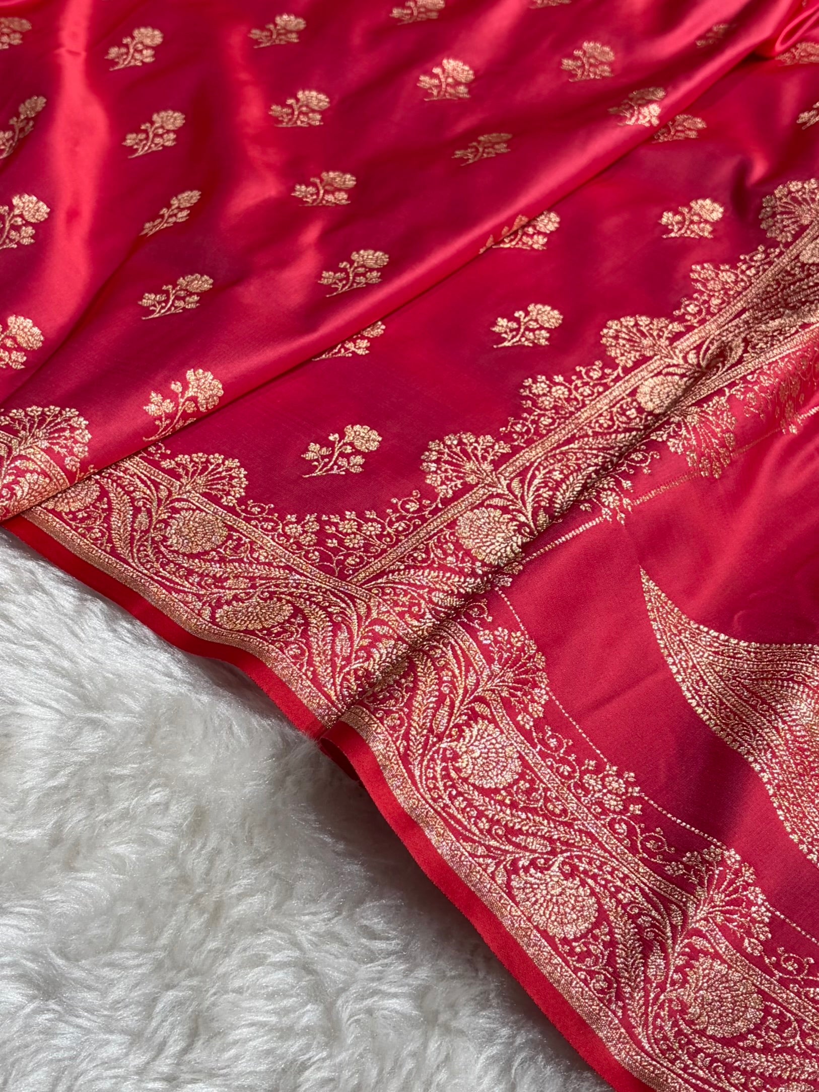 Banarasi Satin Katan Saree Booti PatterIn Cross Rani Shades SK135