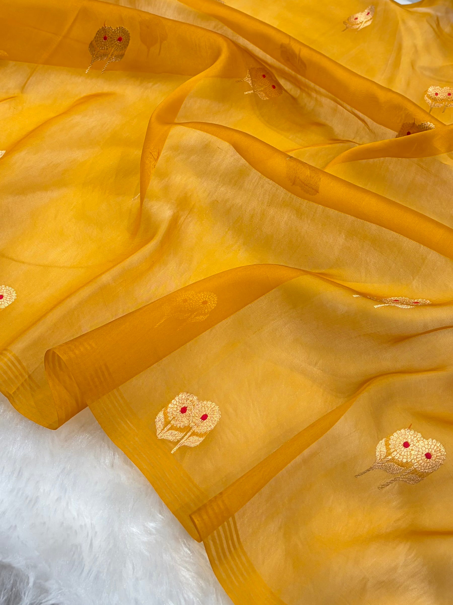 Pure Banarasi Organza Orange Shades With Minakari Floral Banarasi Silk Saree PO-26