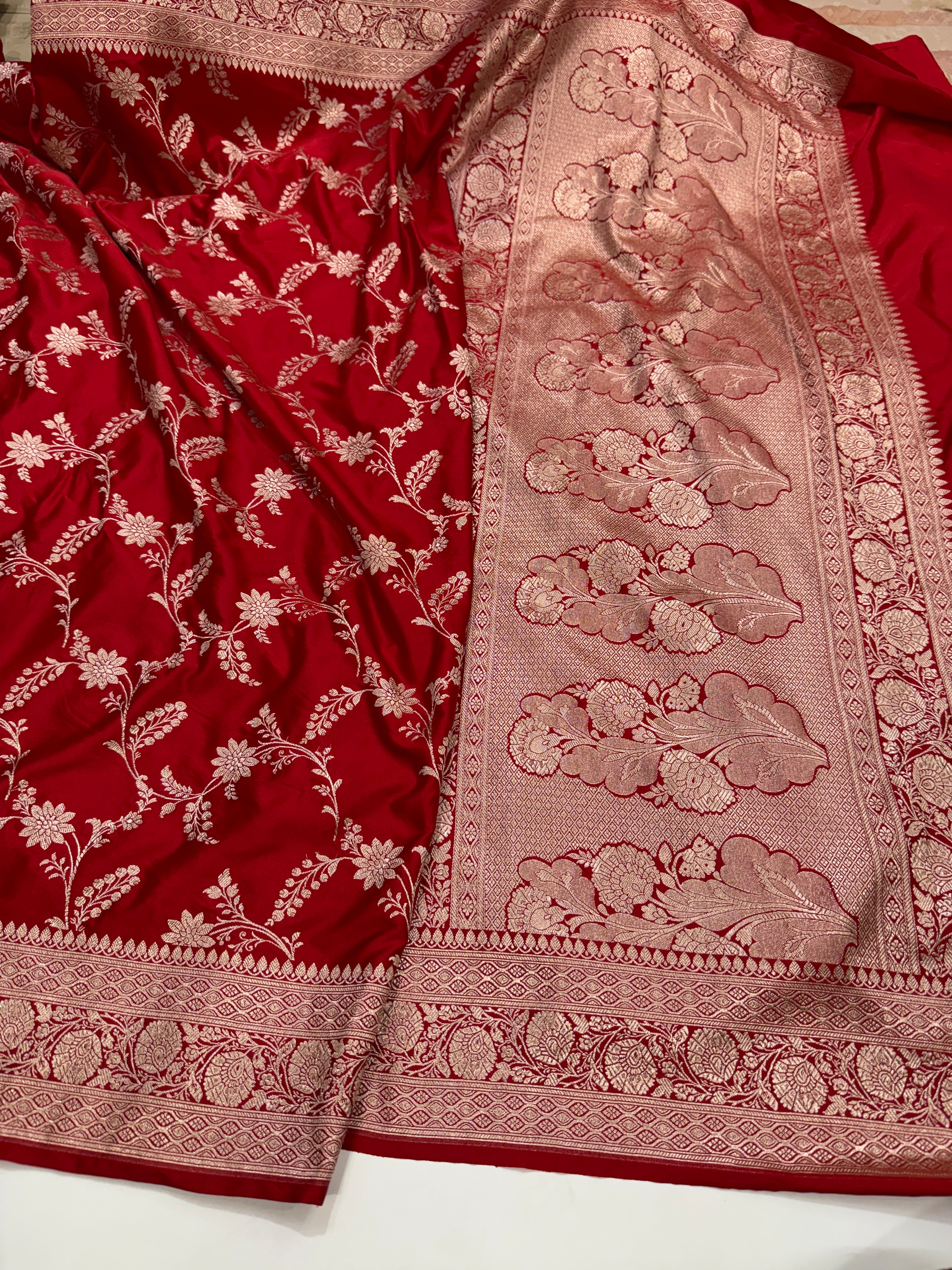 Bridal Red Jaal Pattern Mashru Silk Saree