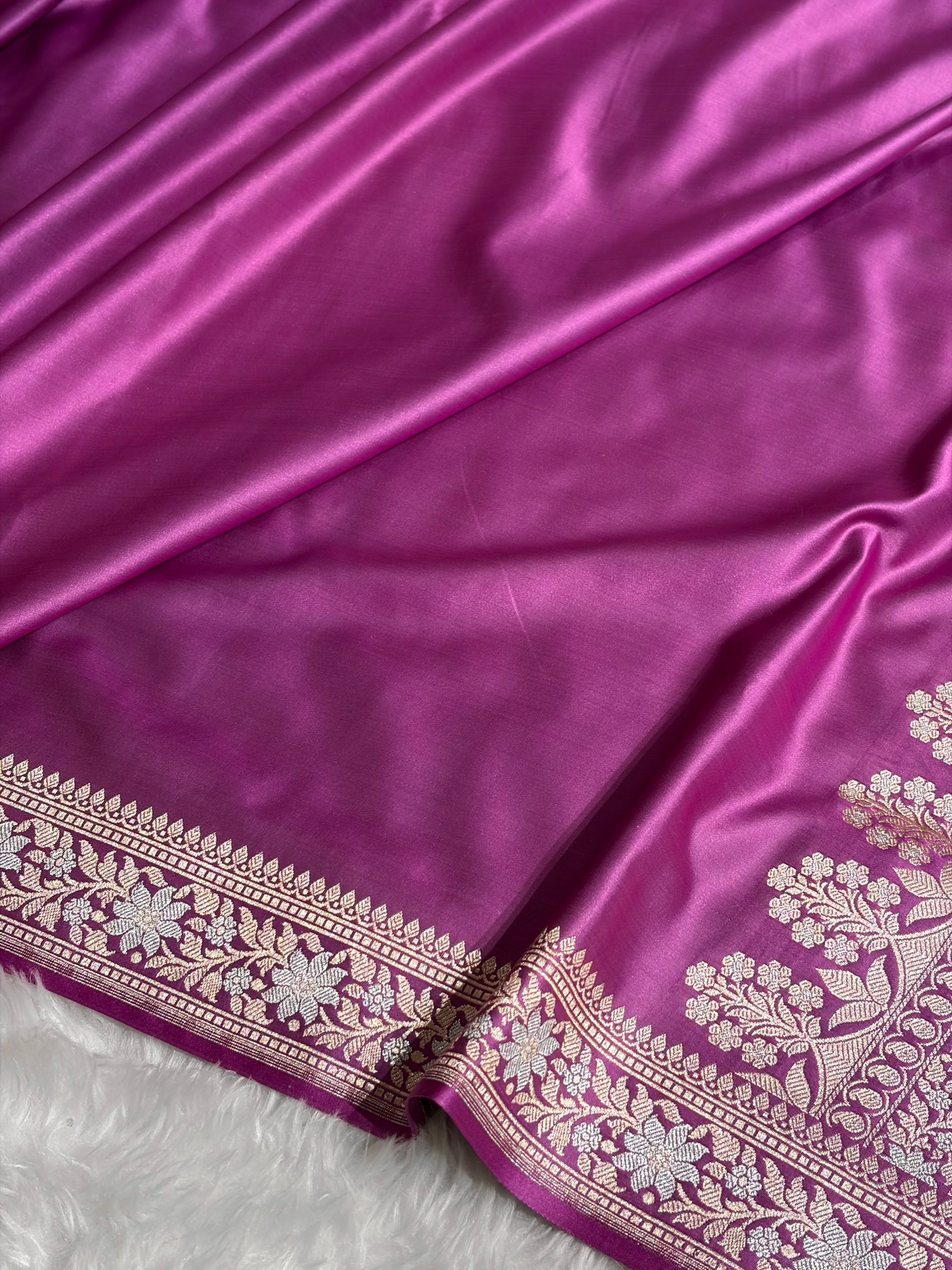 Lavender Shades Plain Banarasi With Minakari Floral Border Mashru Silk Saree MSM-123