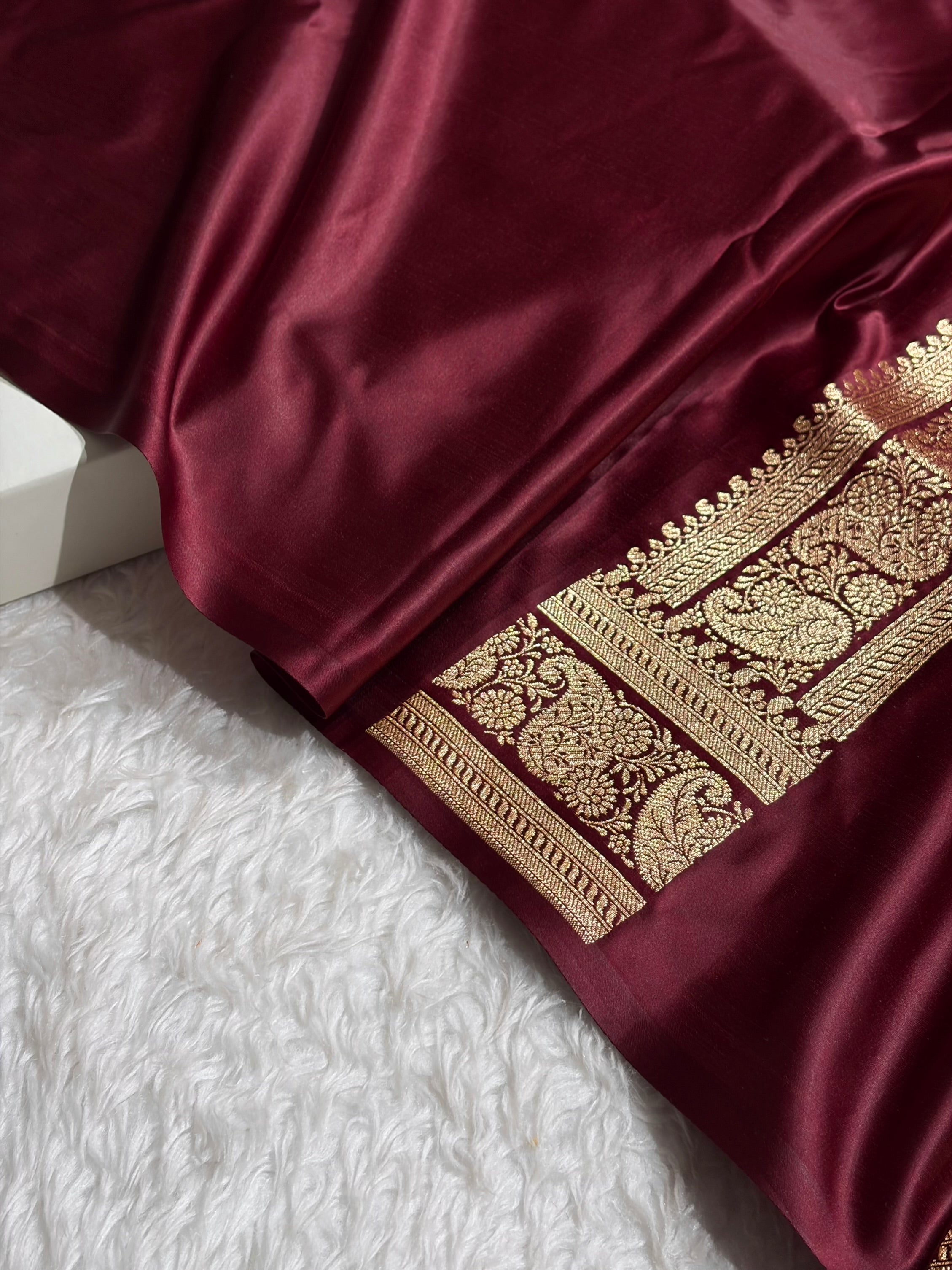 Banarasi Satin Katan Saree Booti Pattern in Chocolate Shades SK137