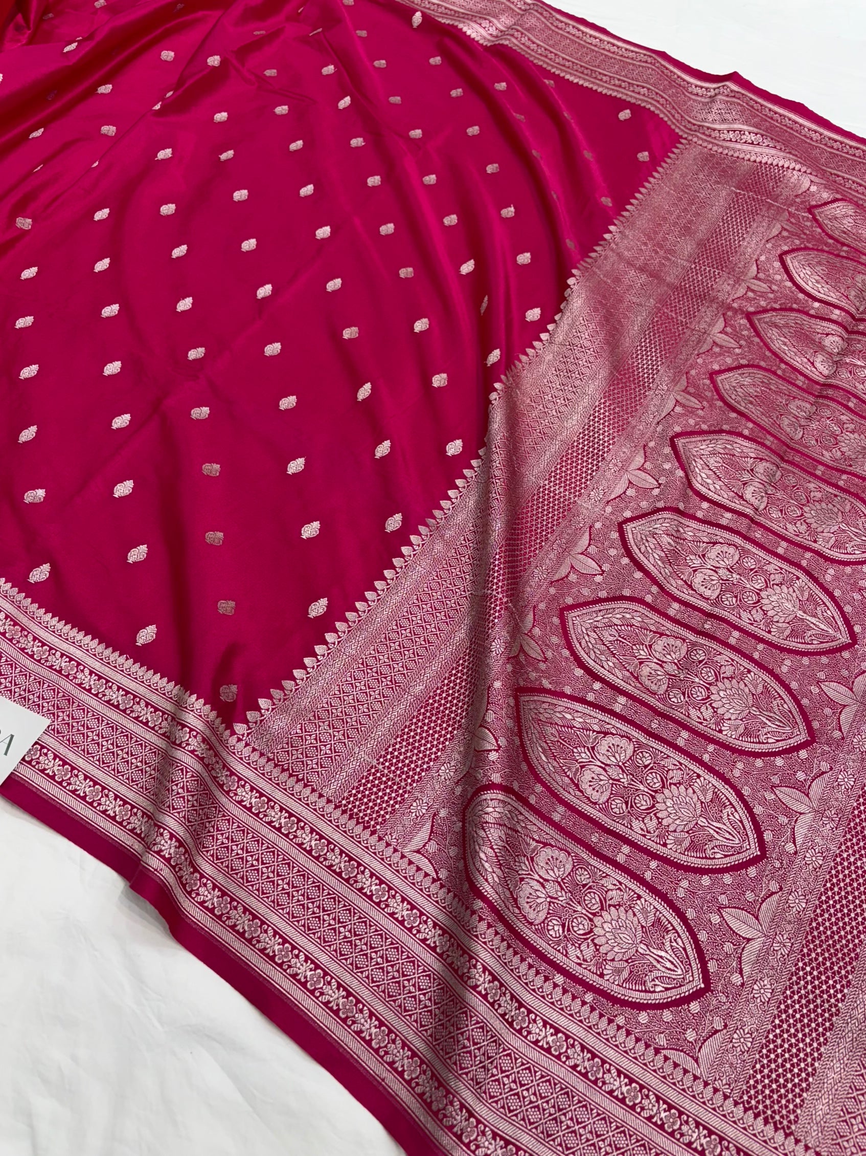 Rani Shade With Booti Pattern Mashru Silk Saree