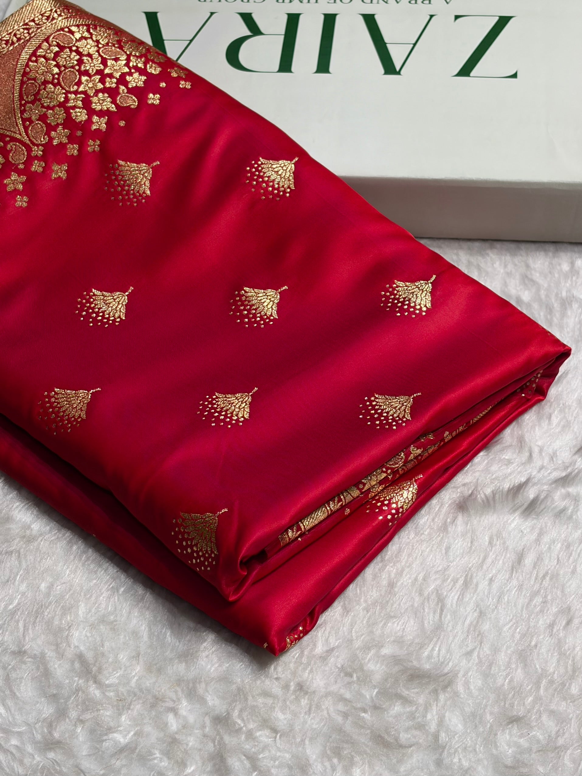 Cross Red Floral Banasari Pattern Satin Katan Silk Saree SK83