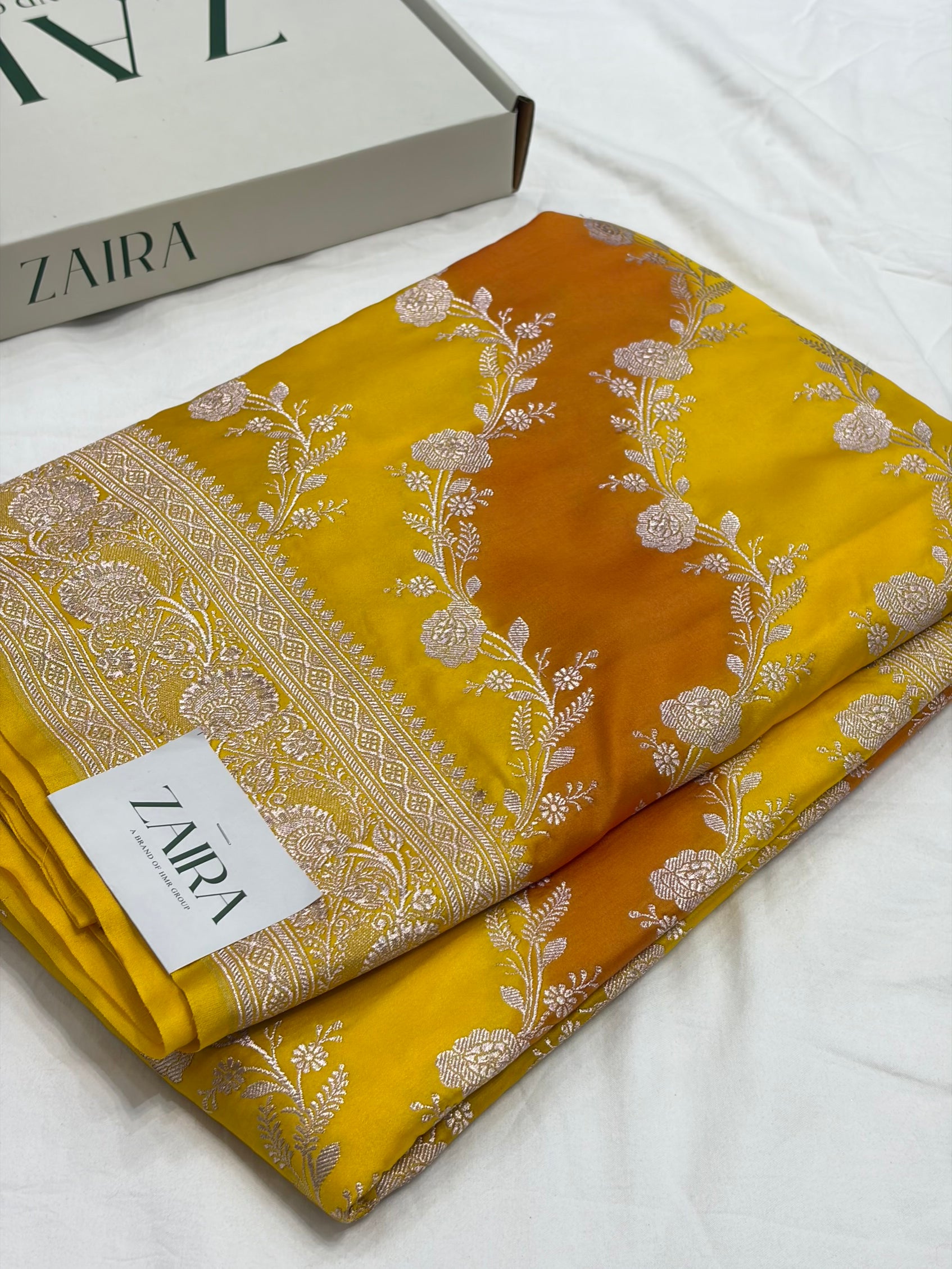 Yellow Rangkat Shade With Booti Pattern Mashru Silk Saree