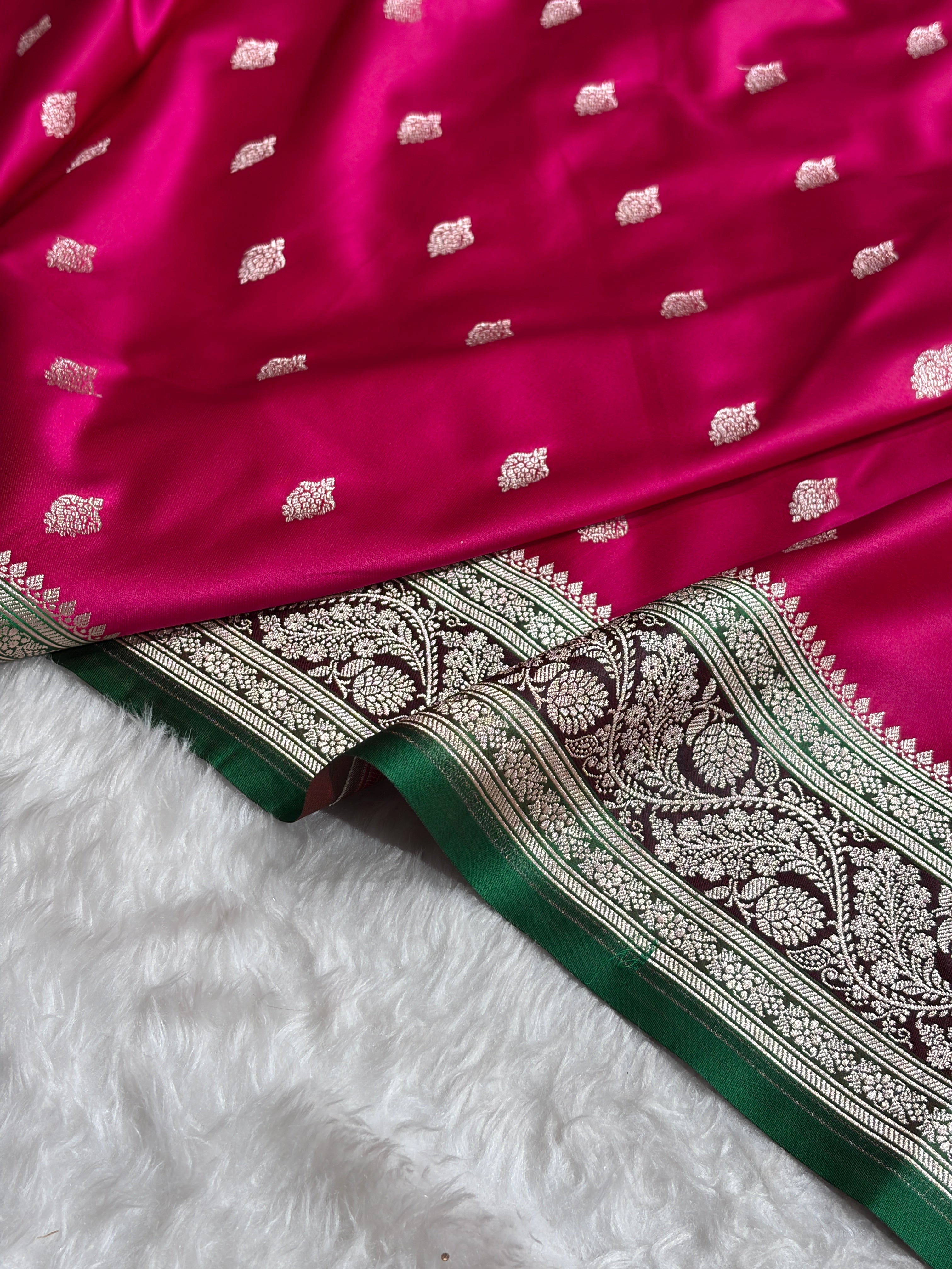 Banarasi Rani With Contrast Black Floral Border Mashru Silk Saree MSM-101