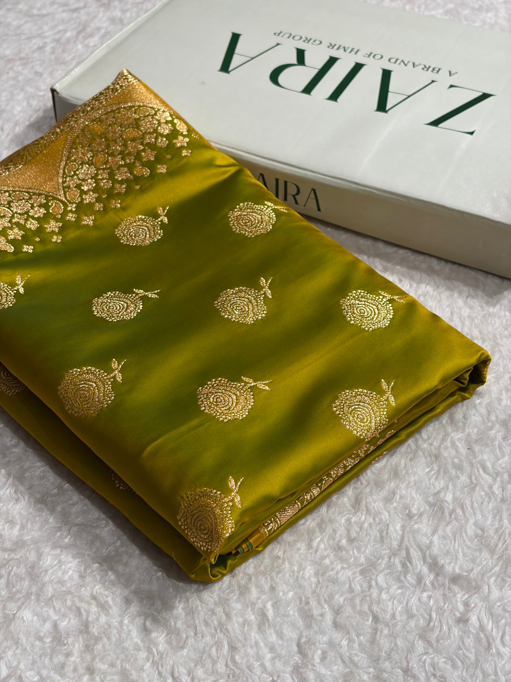 Banarasi Satin Katan Saree With Boota in Mehndi Green Shades SK111