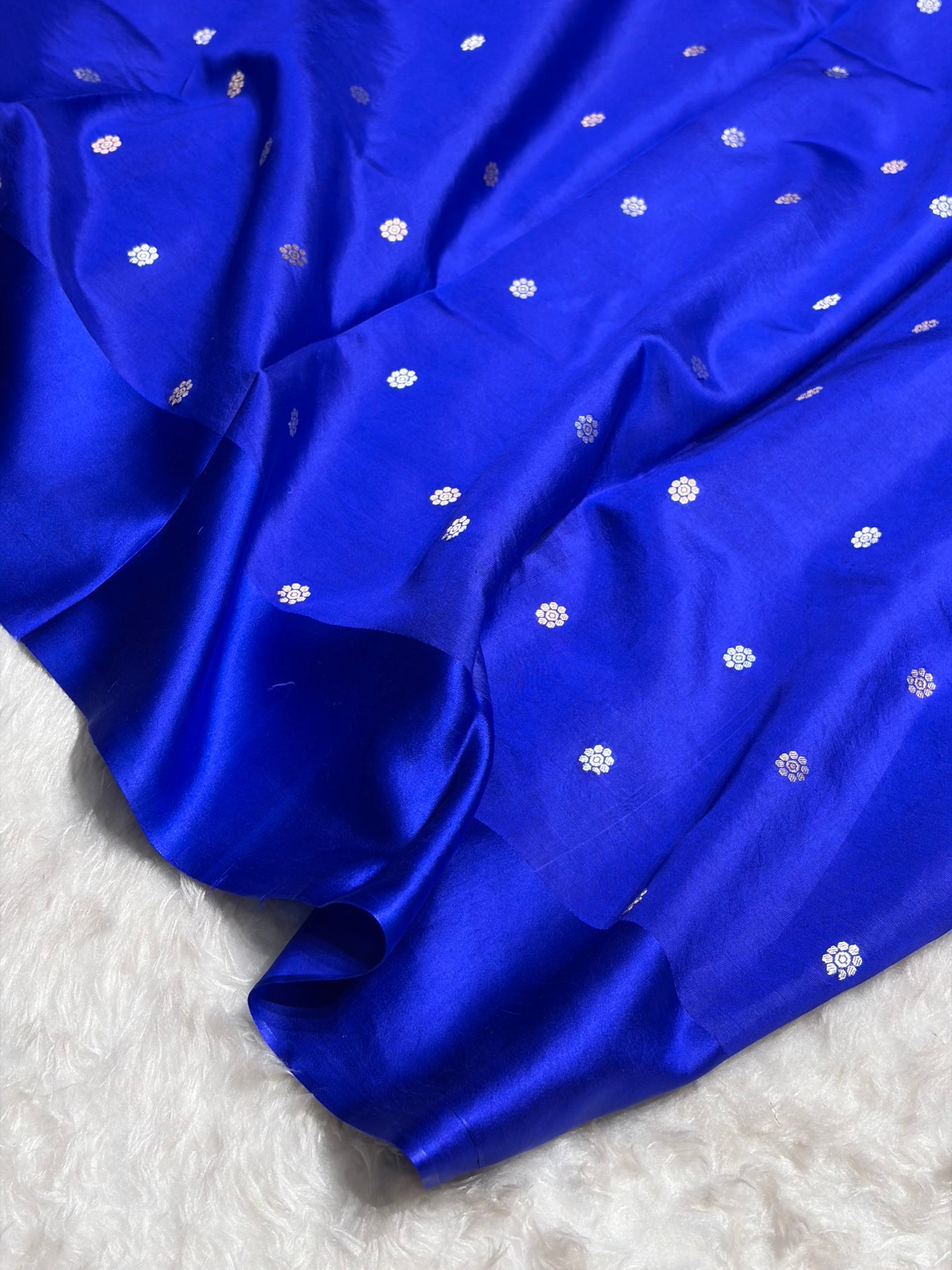 Royal Blue Shade Handwoven Kaduwa Pure Katan Paper Silk RM-05