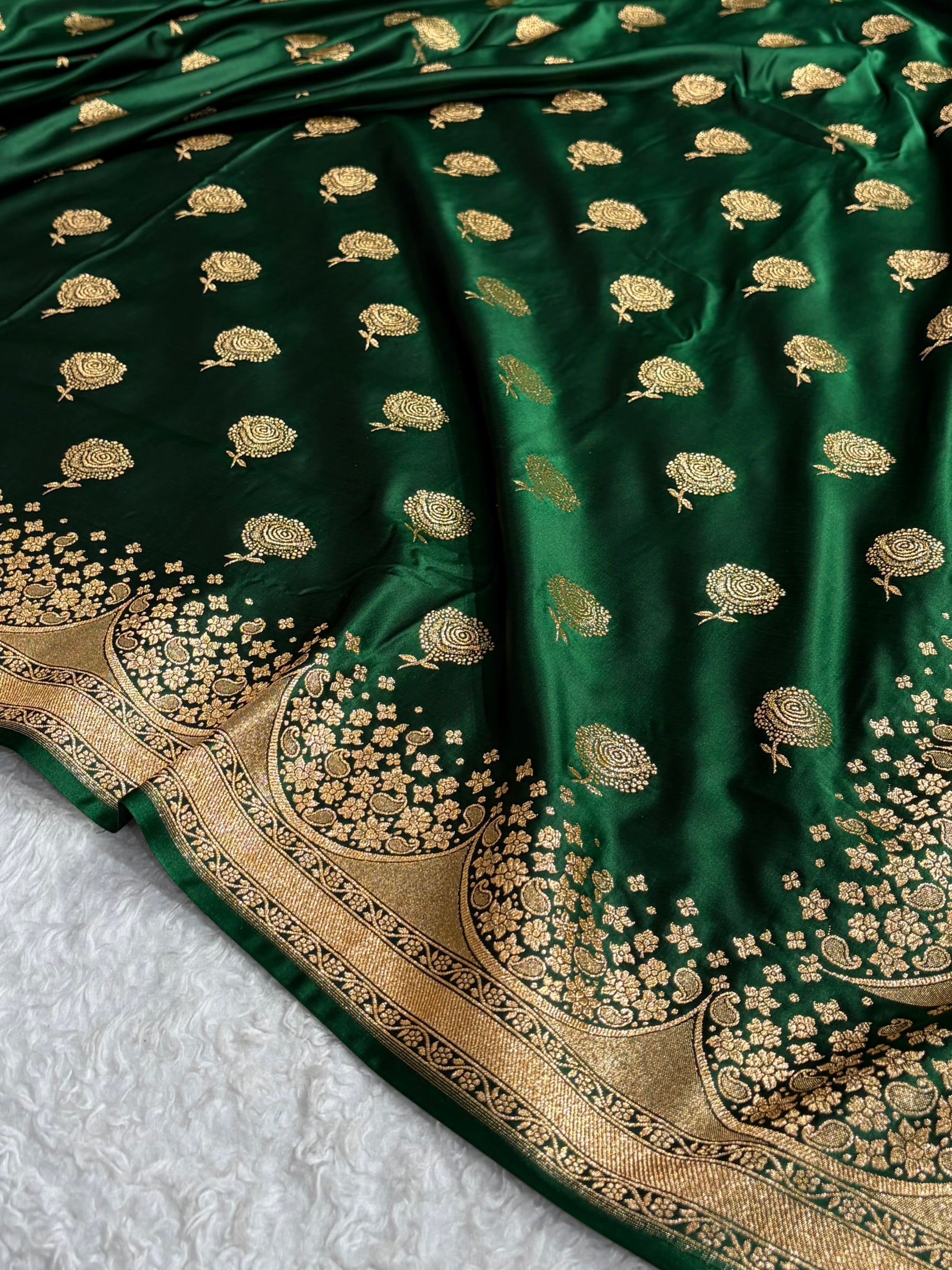 Banarasi Satin Katan Saree With Boota in Bottle Green Shades SK111