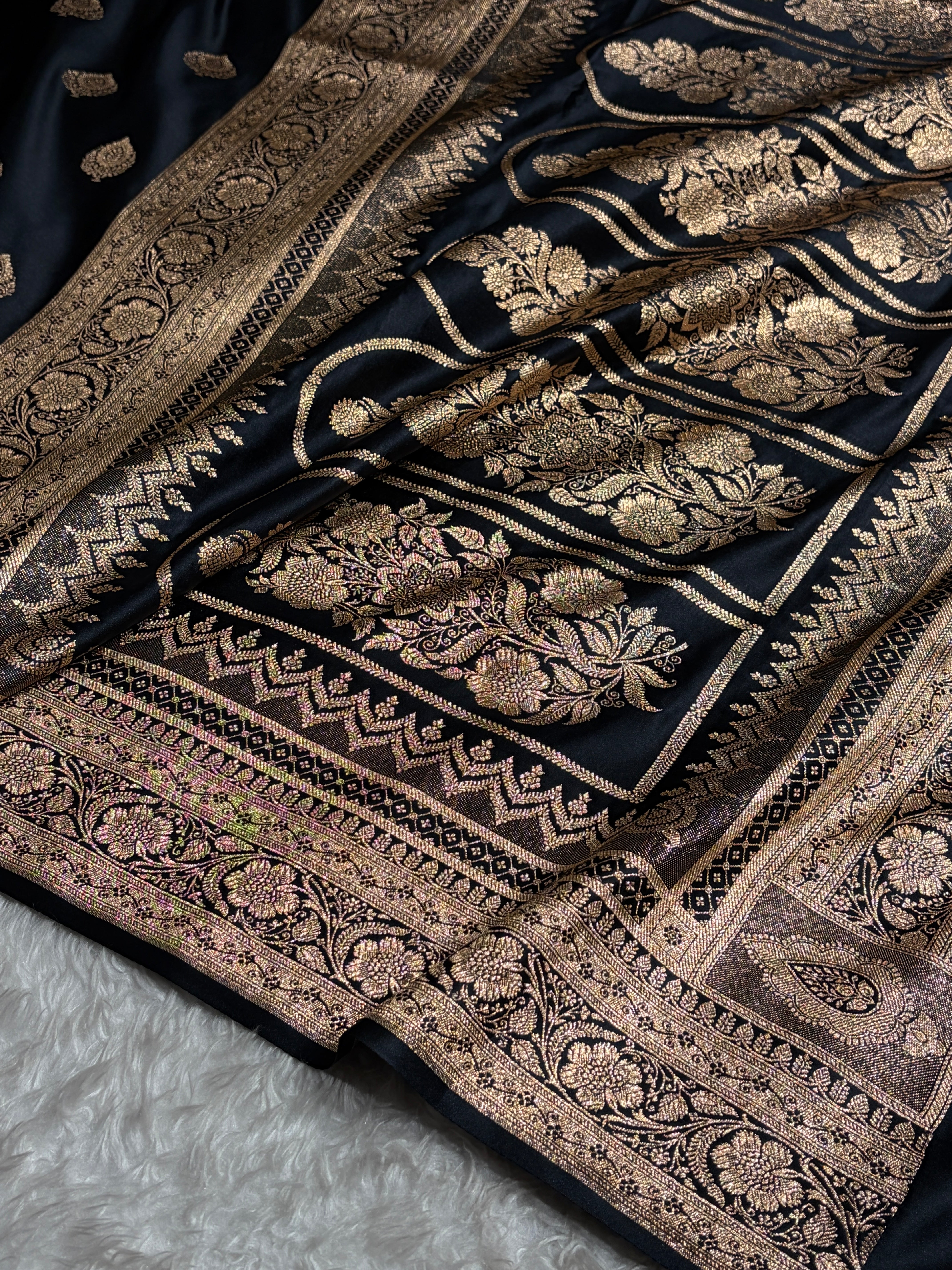 Banarasi Satin Katan Saree Floral Boota Pattern in Black Shades SK145